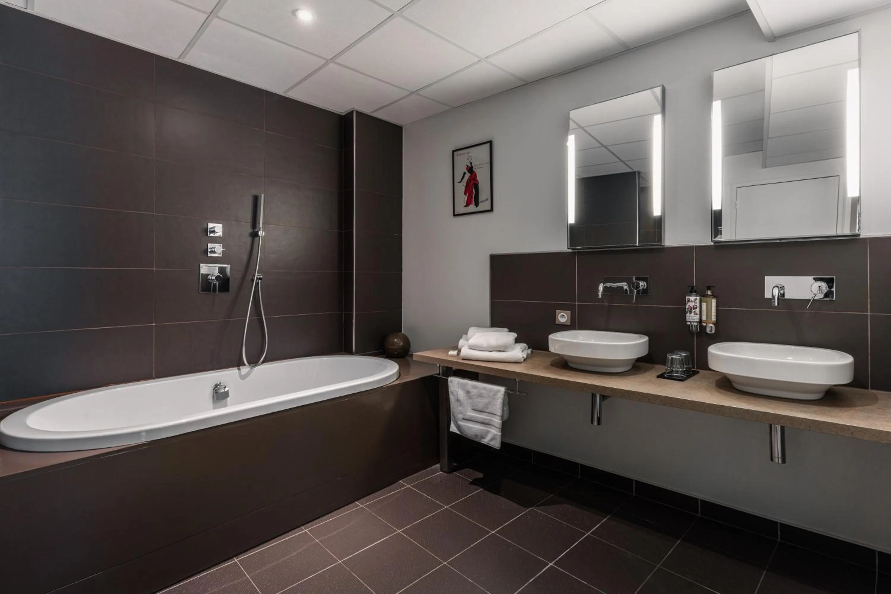 Bathroom in Edgar Hôtel & Spa - Table Gastronomique