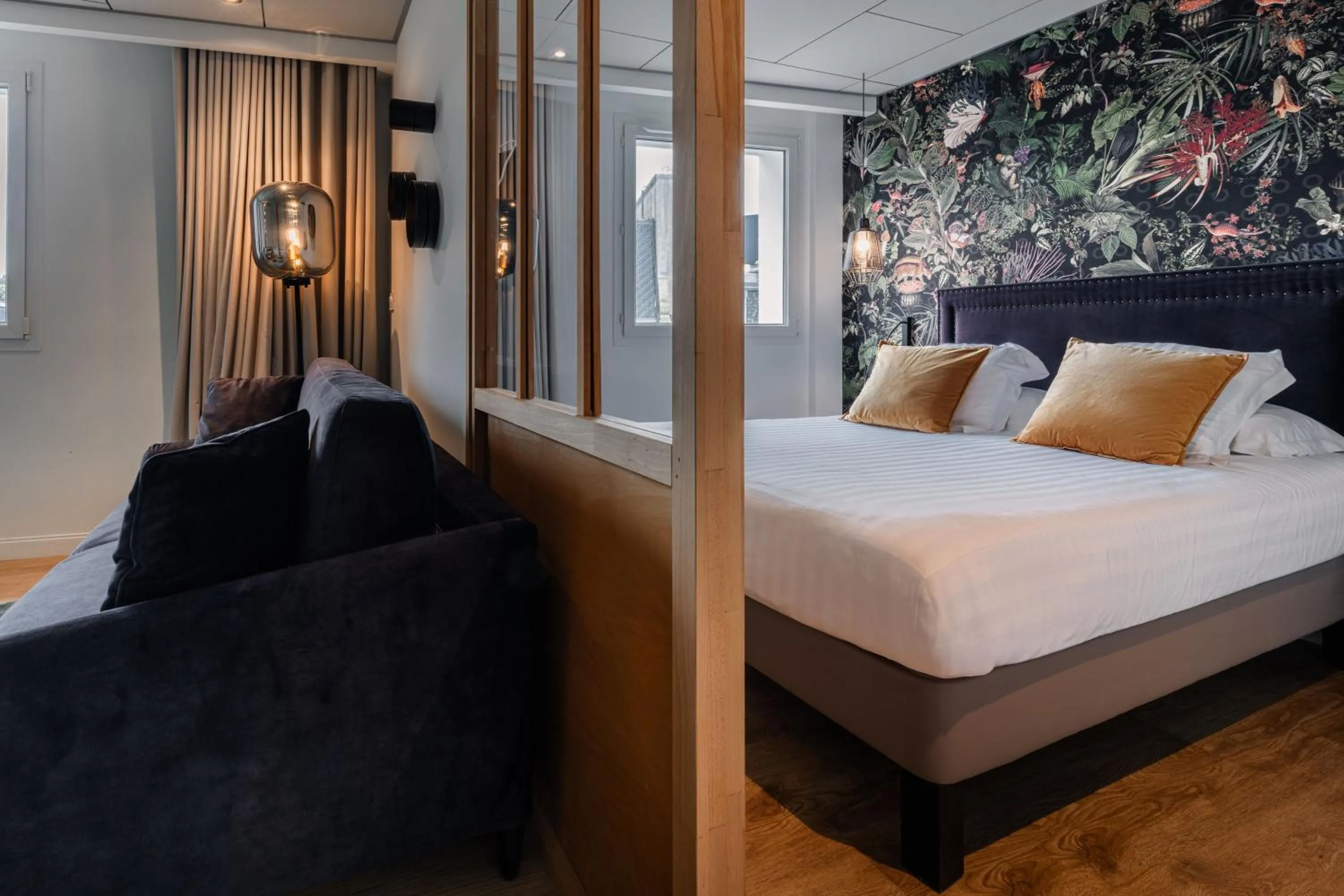 Bedroom, Bed in Edgar Hôtel & Spa - Table Gastronomique