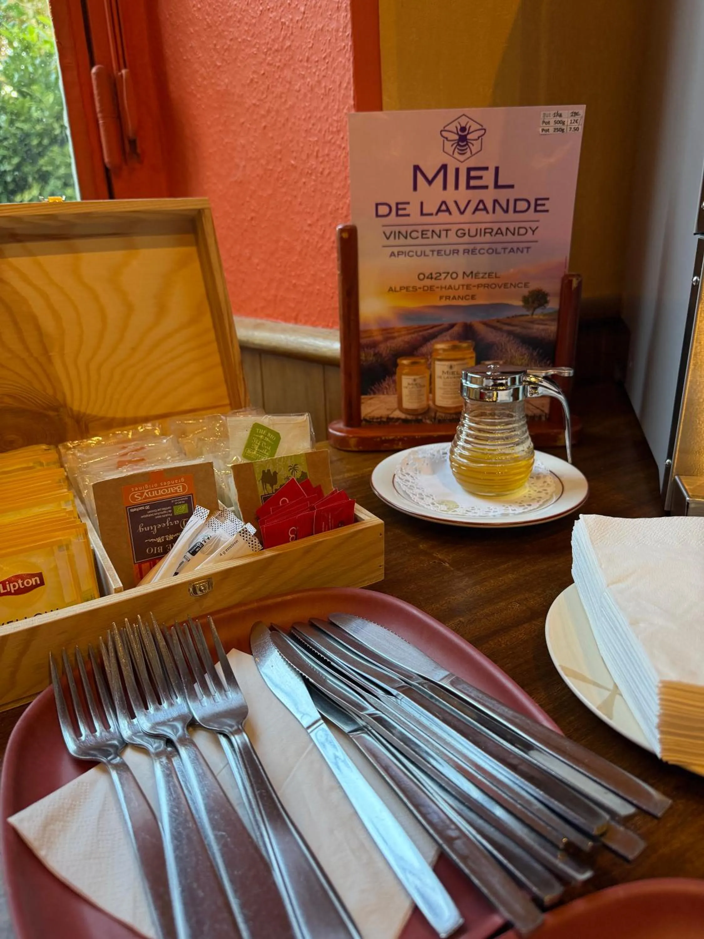 Breakfast in Hotel De Provence