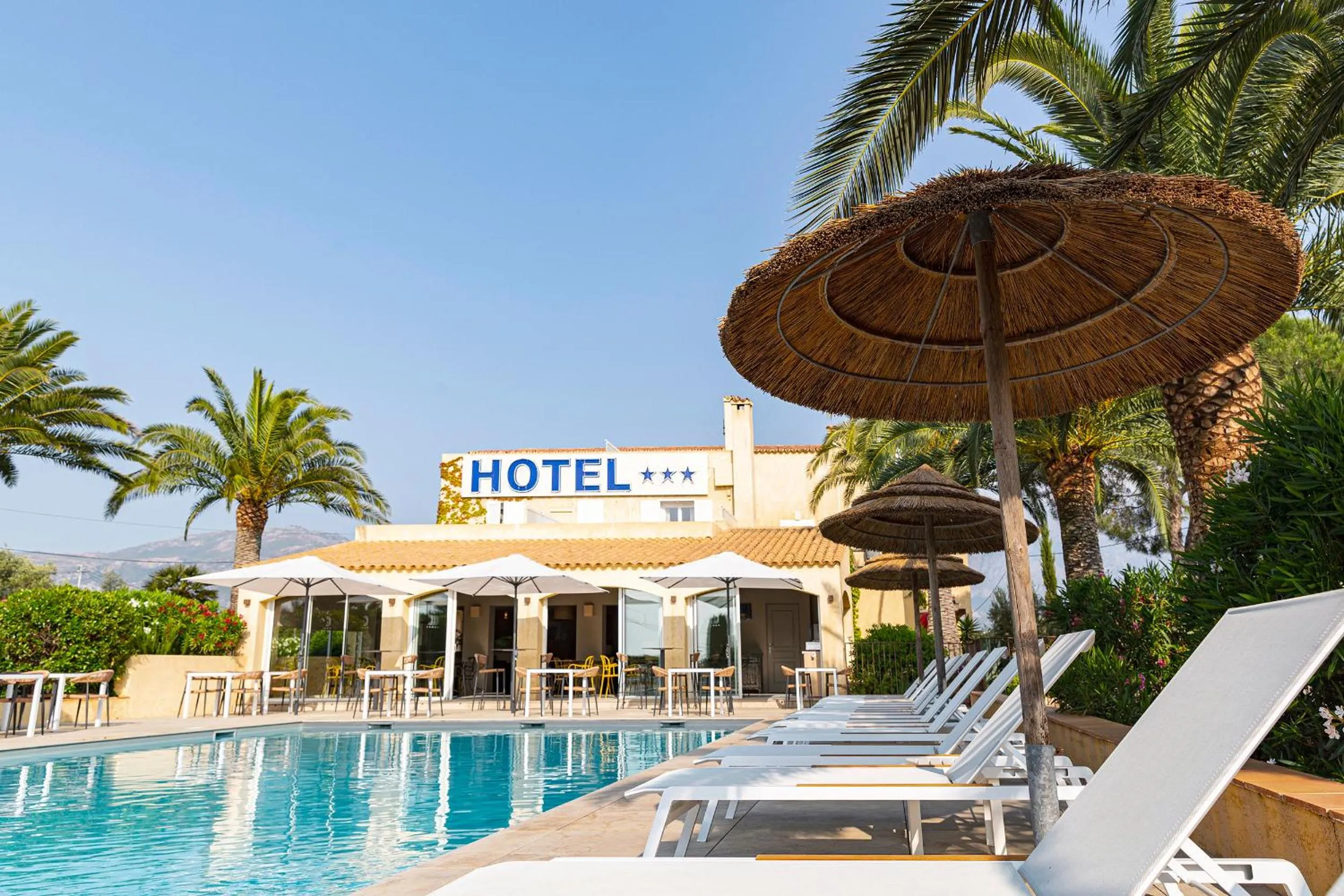 Property building in Hotel Cesario