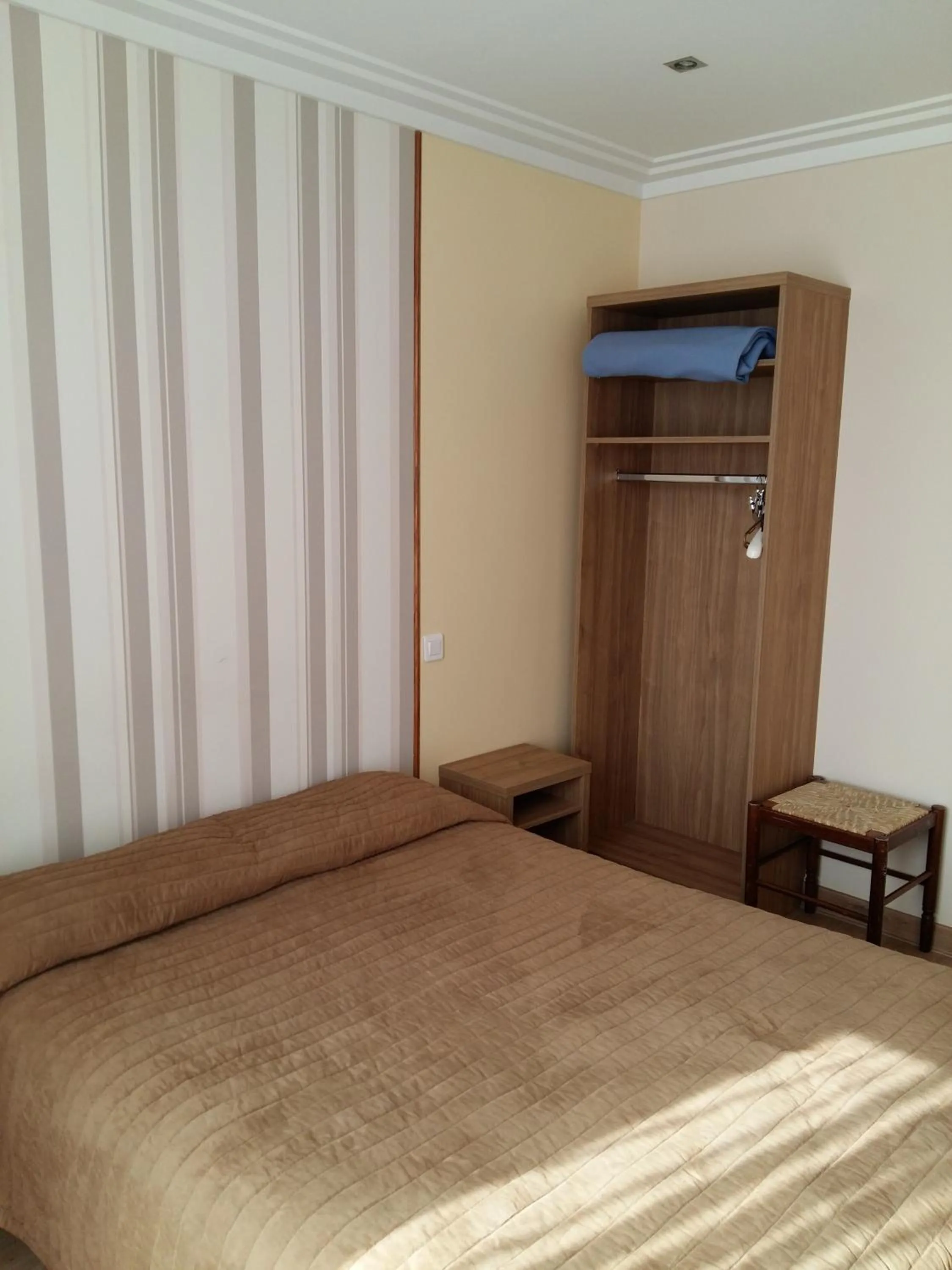 Bed in Hôtel Roi René