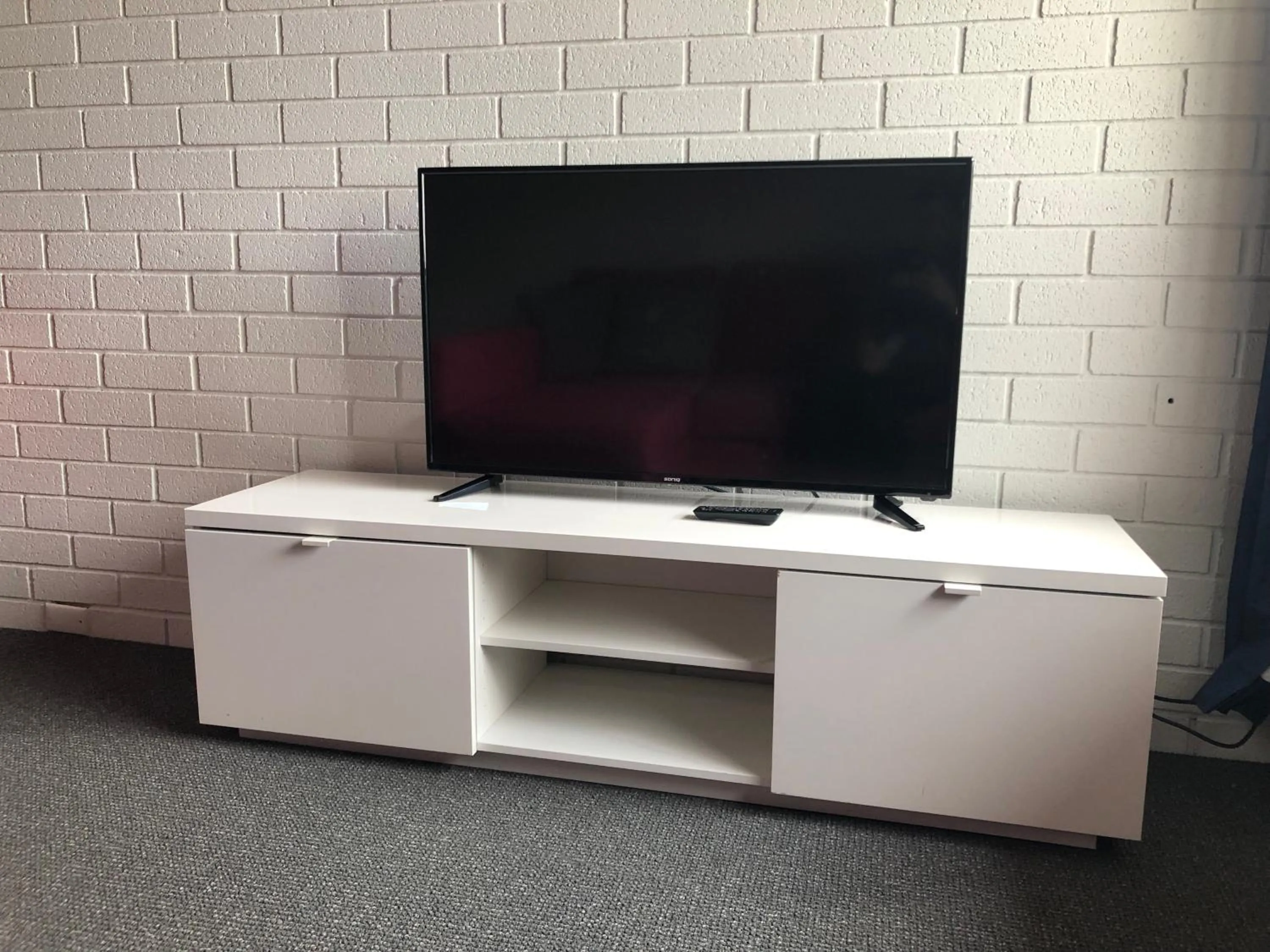TV and multimedia in Wheeler Apartments Perth