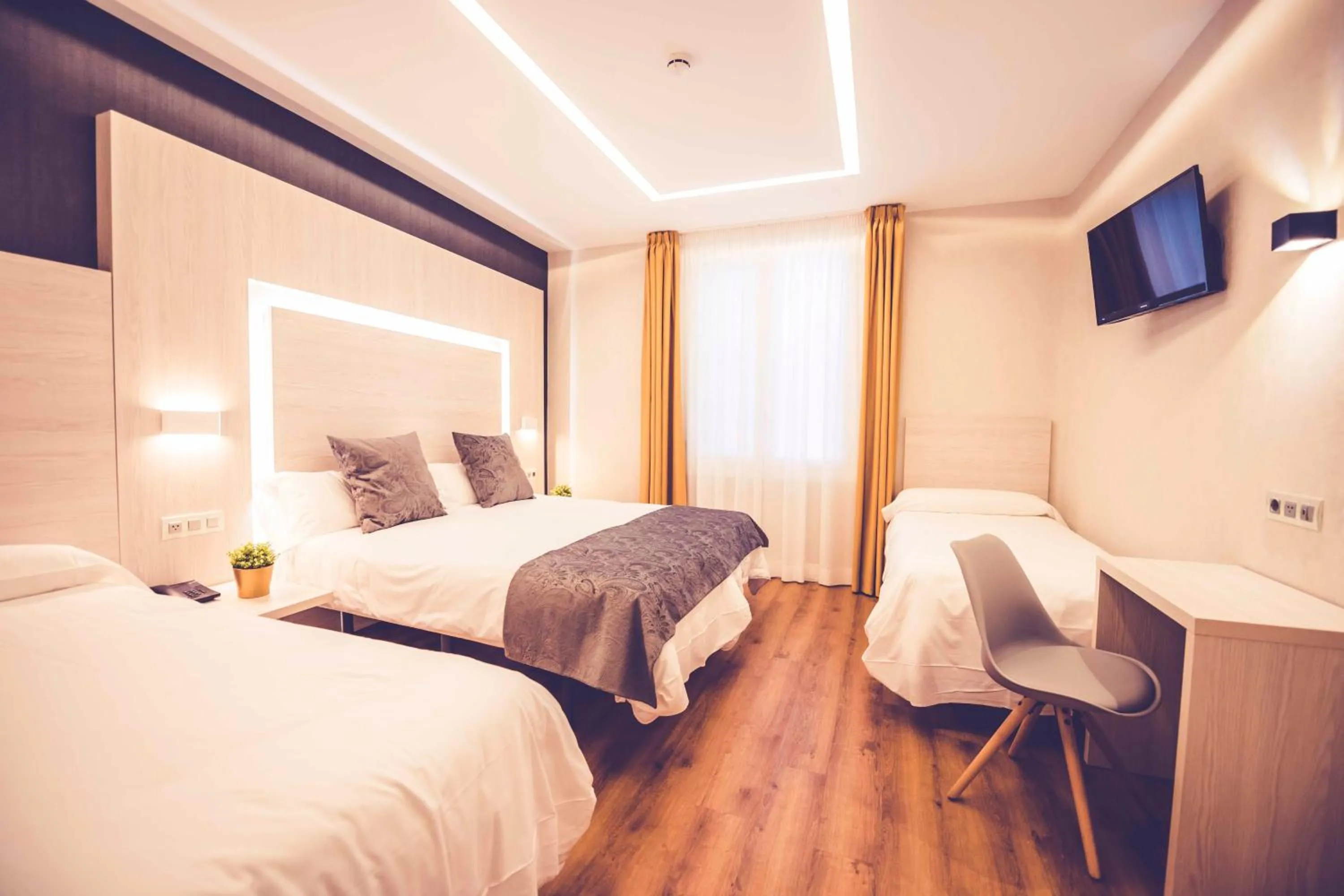 Decorative detail, Bed in Hostal Lisboa