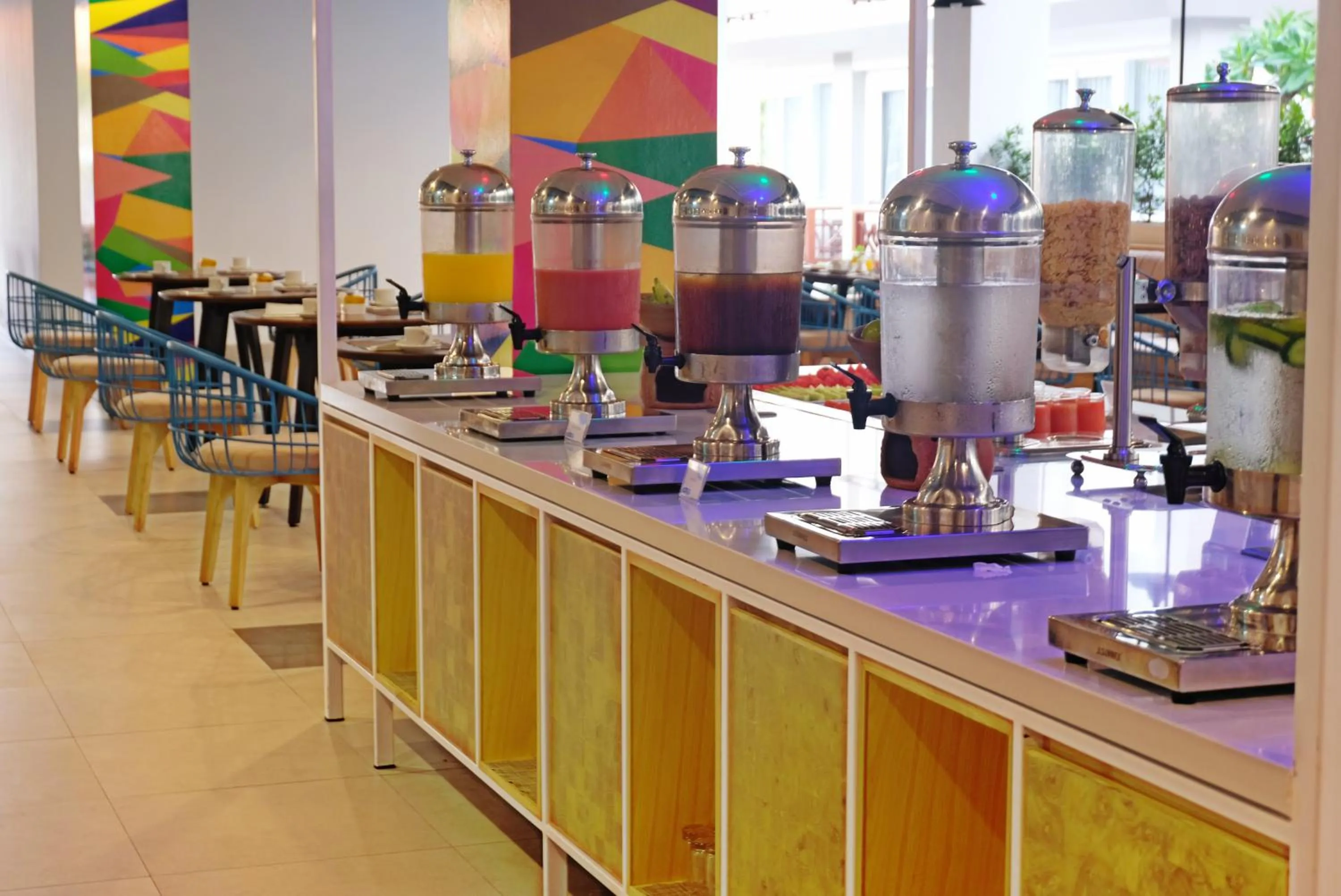 Restaurant/Places to Eat in SOL by Meliá Kuta Bali