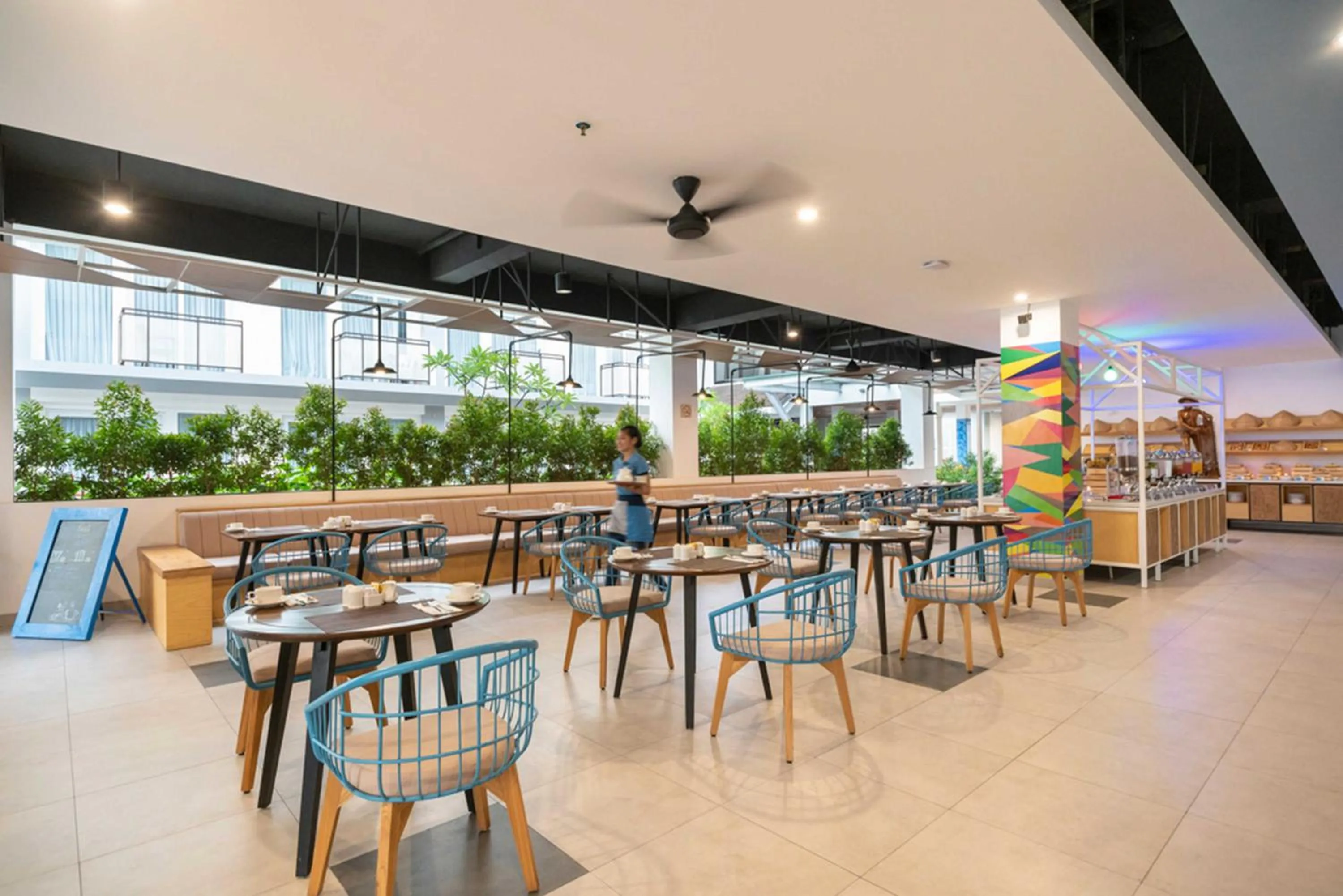 Restaurant/Places to Eat in SOL by Meliá Kuta Bali