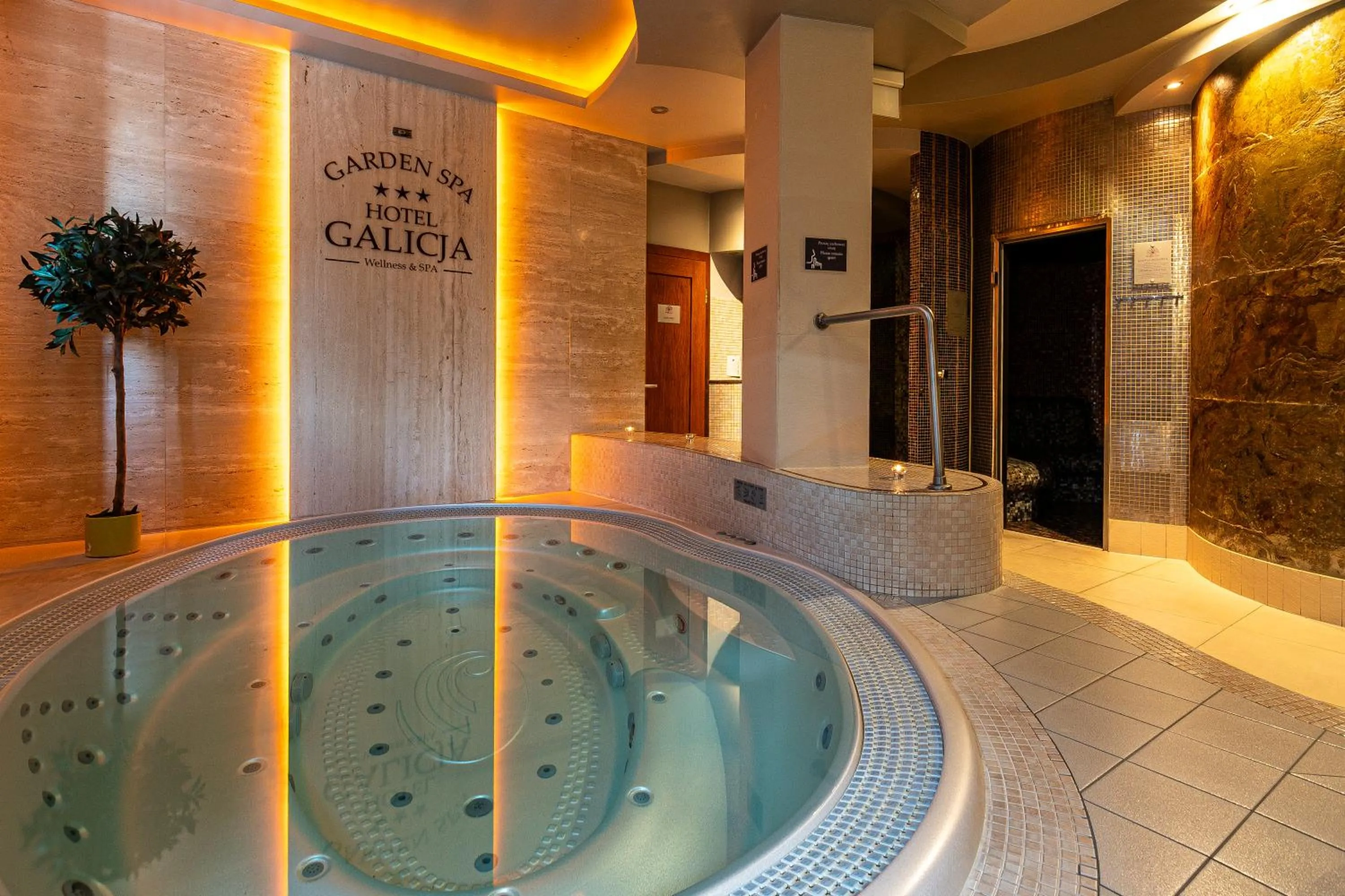 Spa and wellness centre/facilities in Hotel Galicja Superior Wellness & Spa