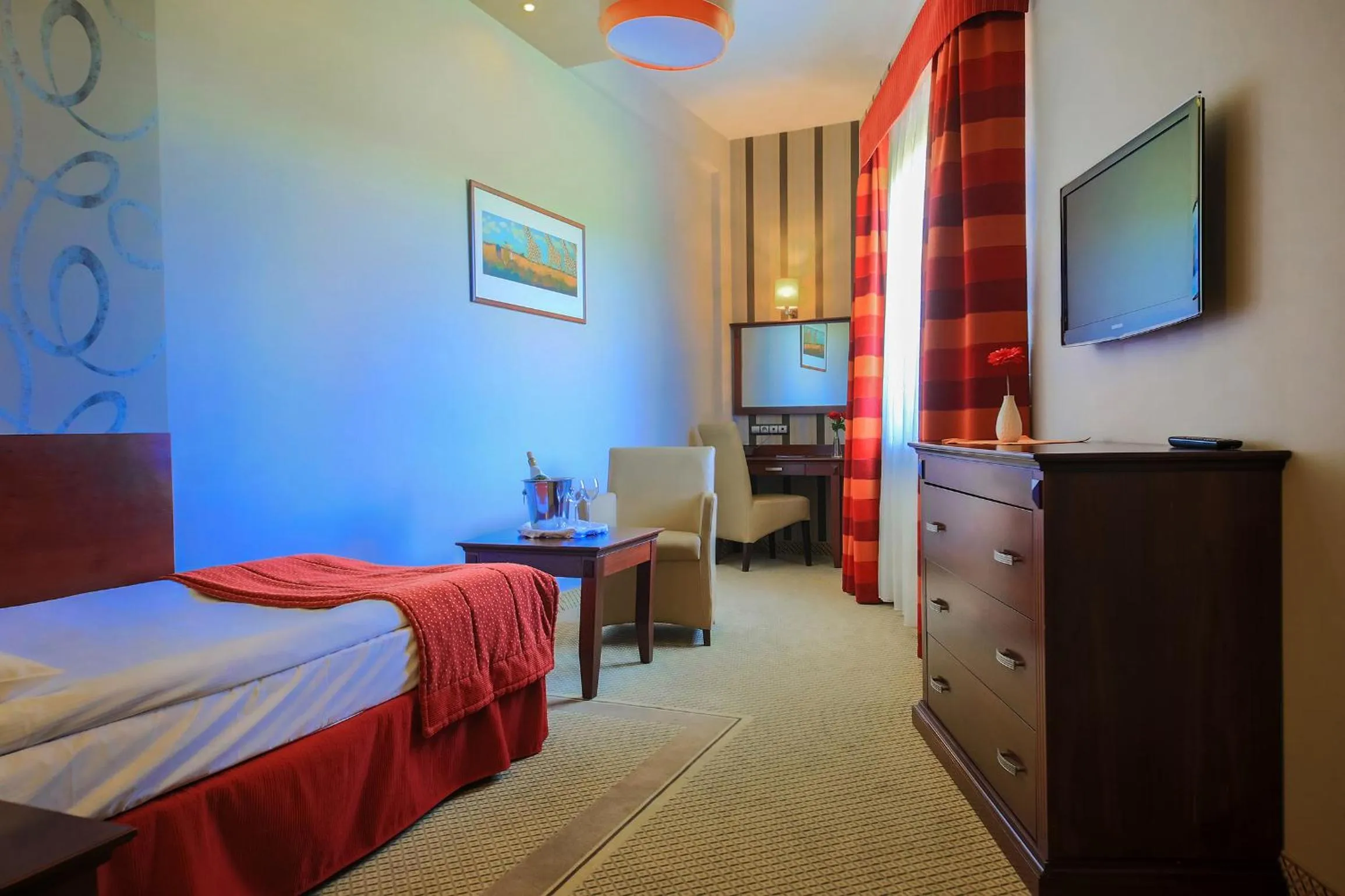 Photo of the whole room, Bed in Hotel Galicja Superior Wellness & Spa