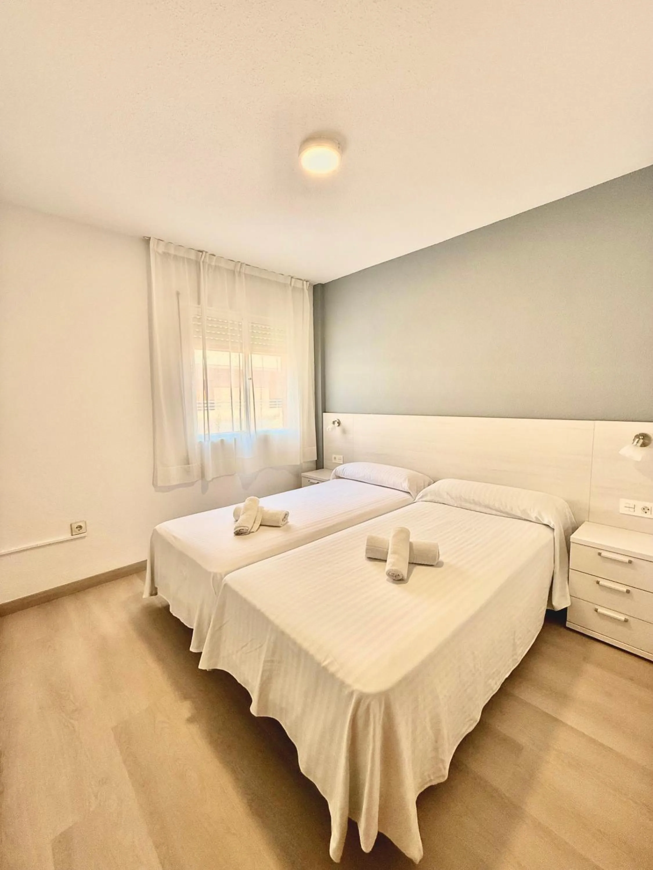 Bedroom, Bed in Destinos De Sol Los Alcazares - Montepío Minería