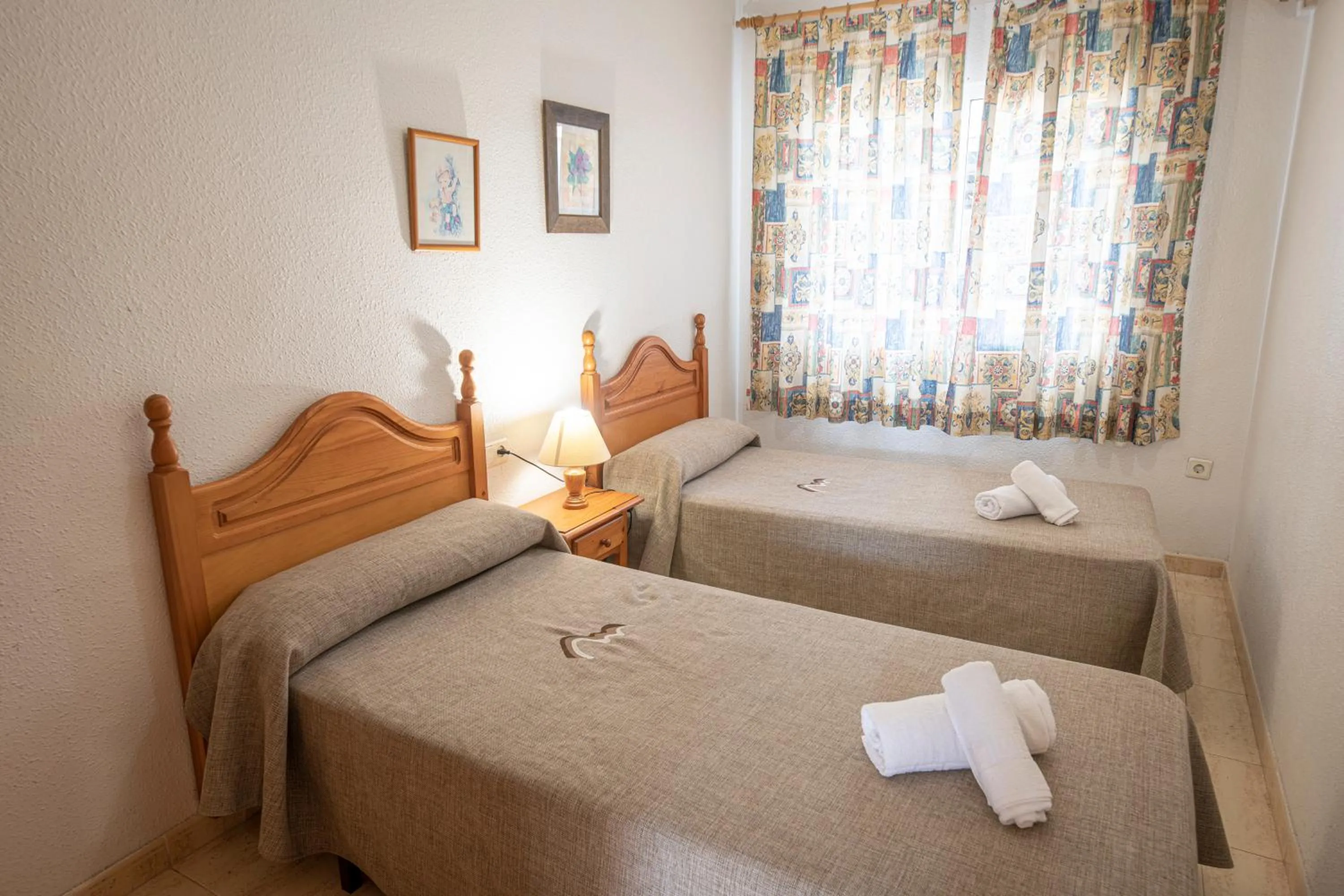 Photo of the whole room, Bed in Destinos De Sol Los Alcazares - Montepío Minería