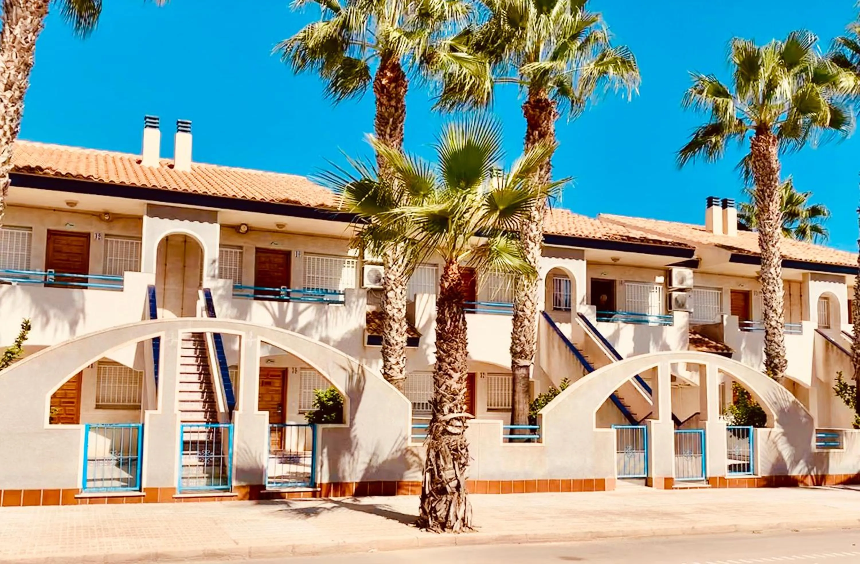 Property building in Destinos De Sol Los Alcazares - Montepío Minería