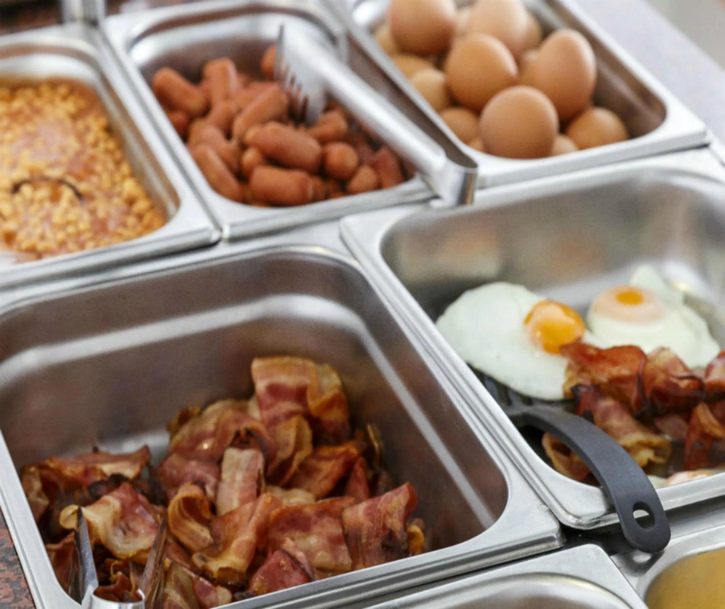 Food and drinks in Athineon Hotel