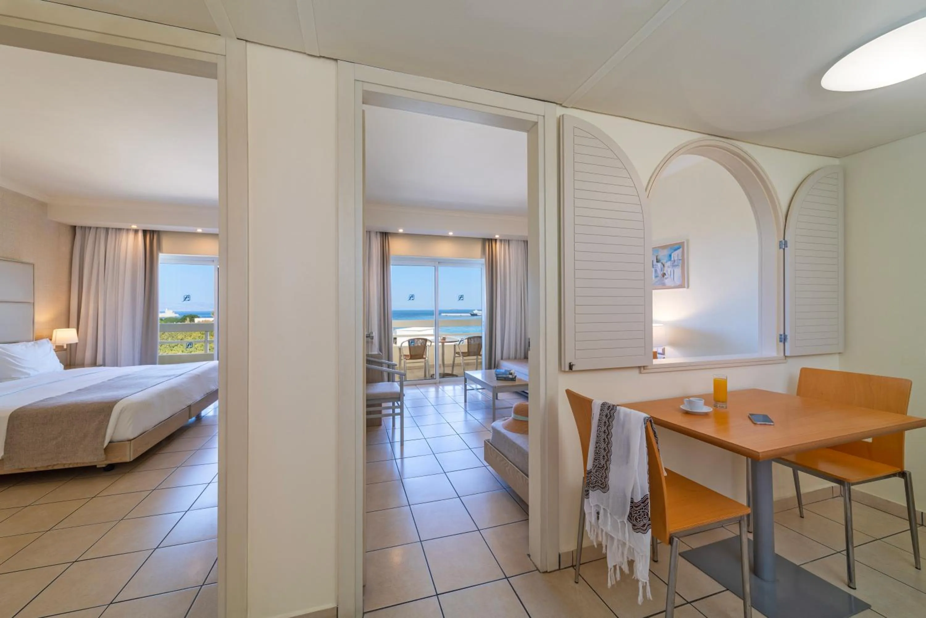 Property building, Bed in Athineon Hotel