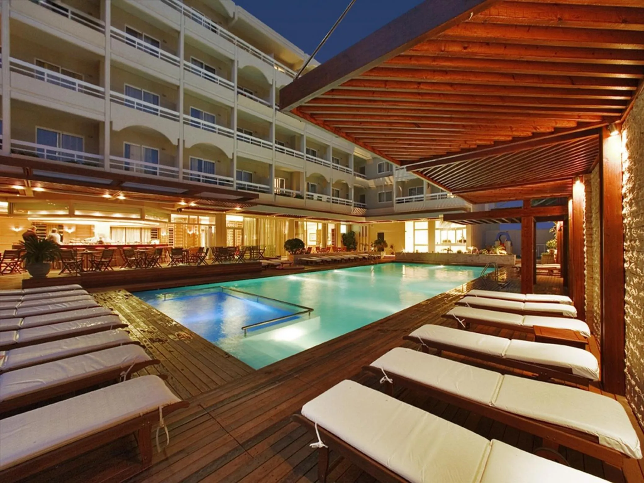 Facade/entrance in Athineon Hotel