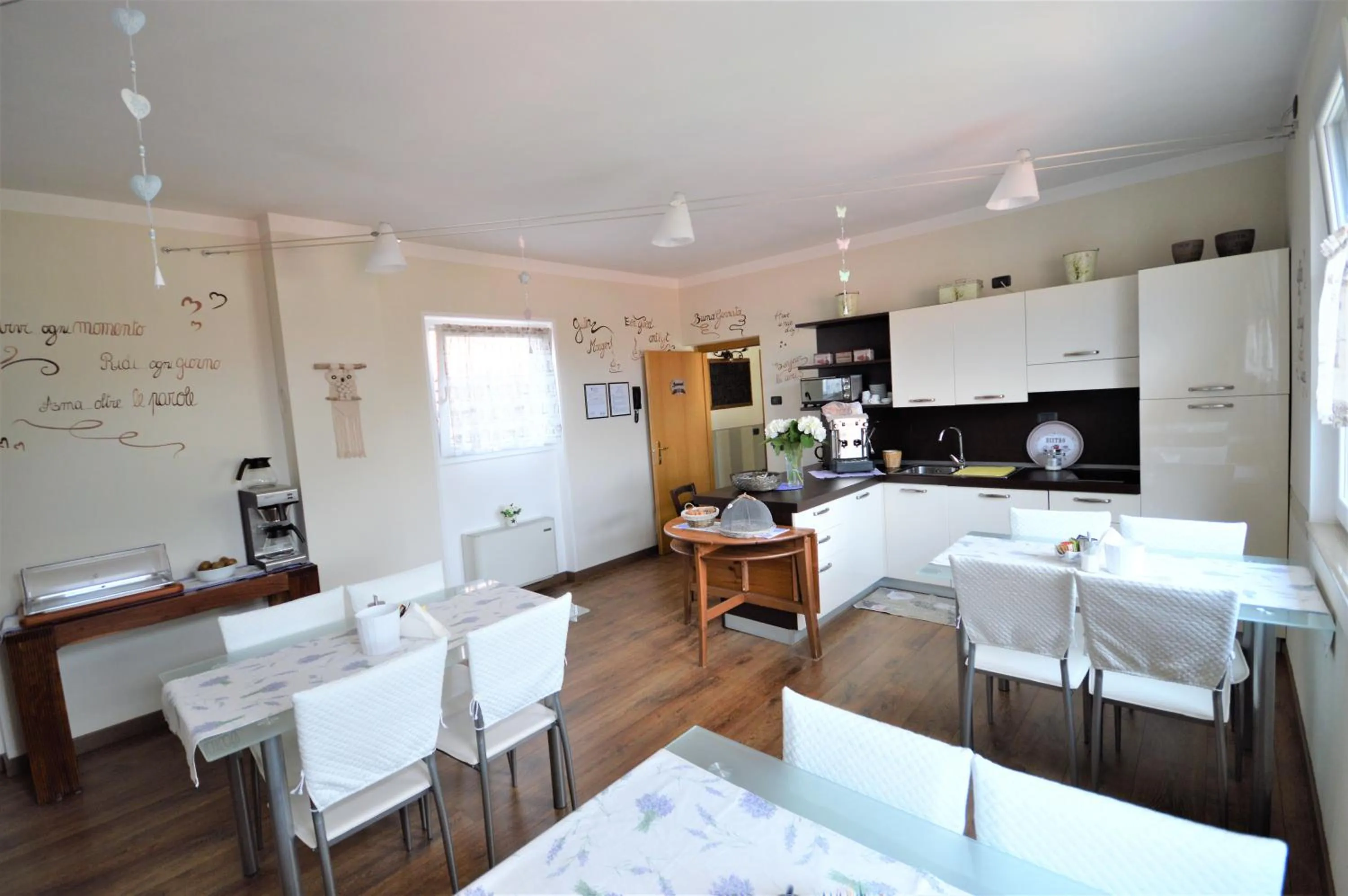 Dining area in B&B La Vecchia Tipografia - Lago D'Idro