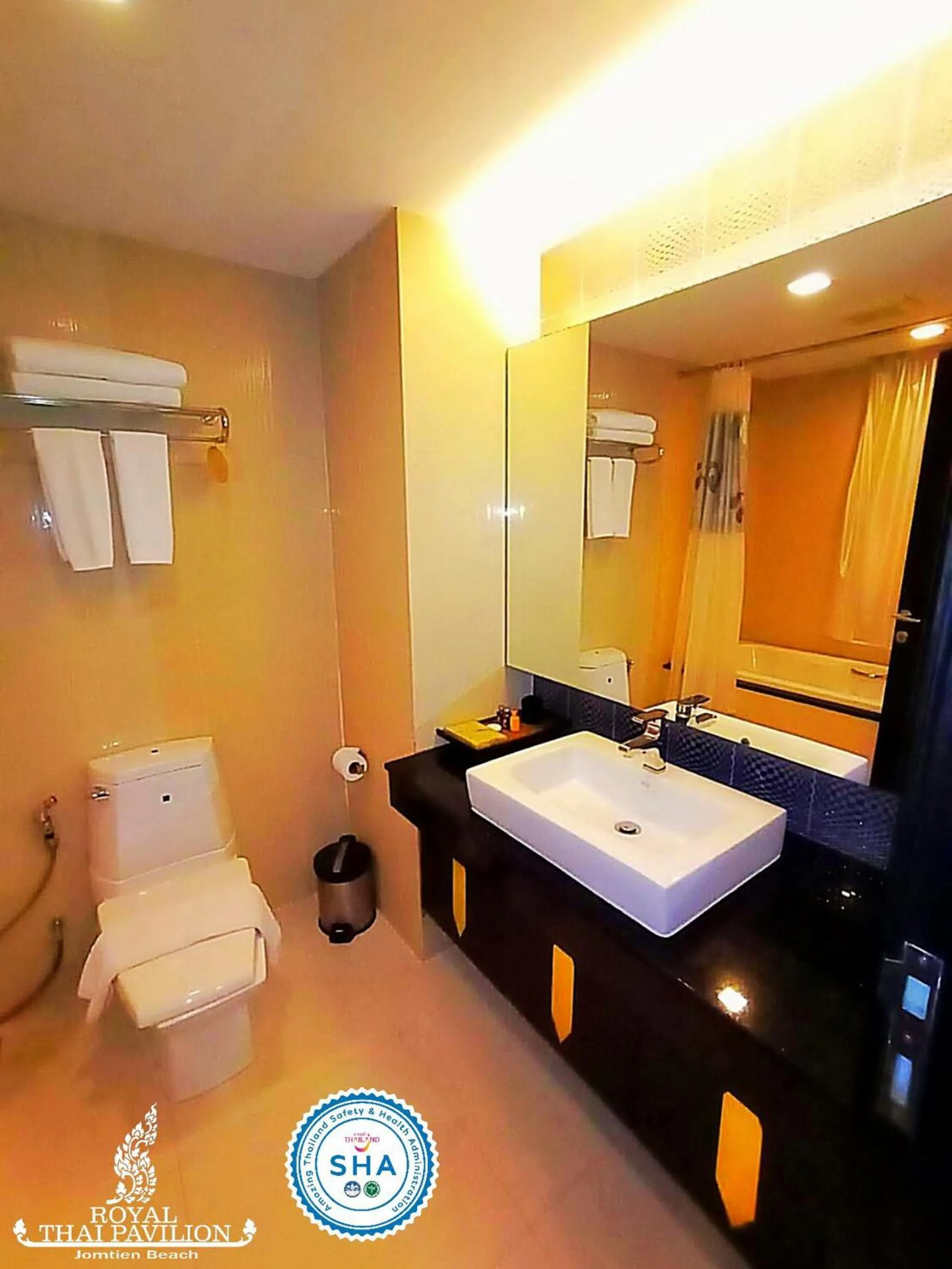 Bathroom in Royal Thai Pavilion Jomtien Hotel
