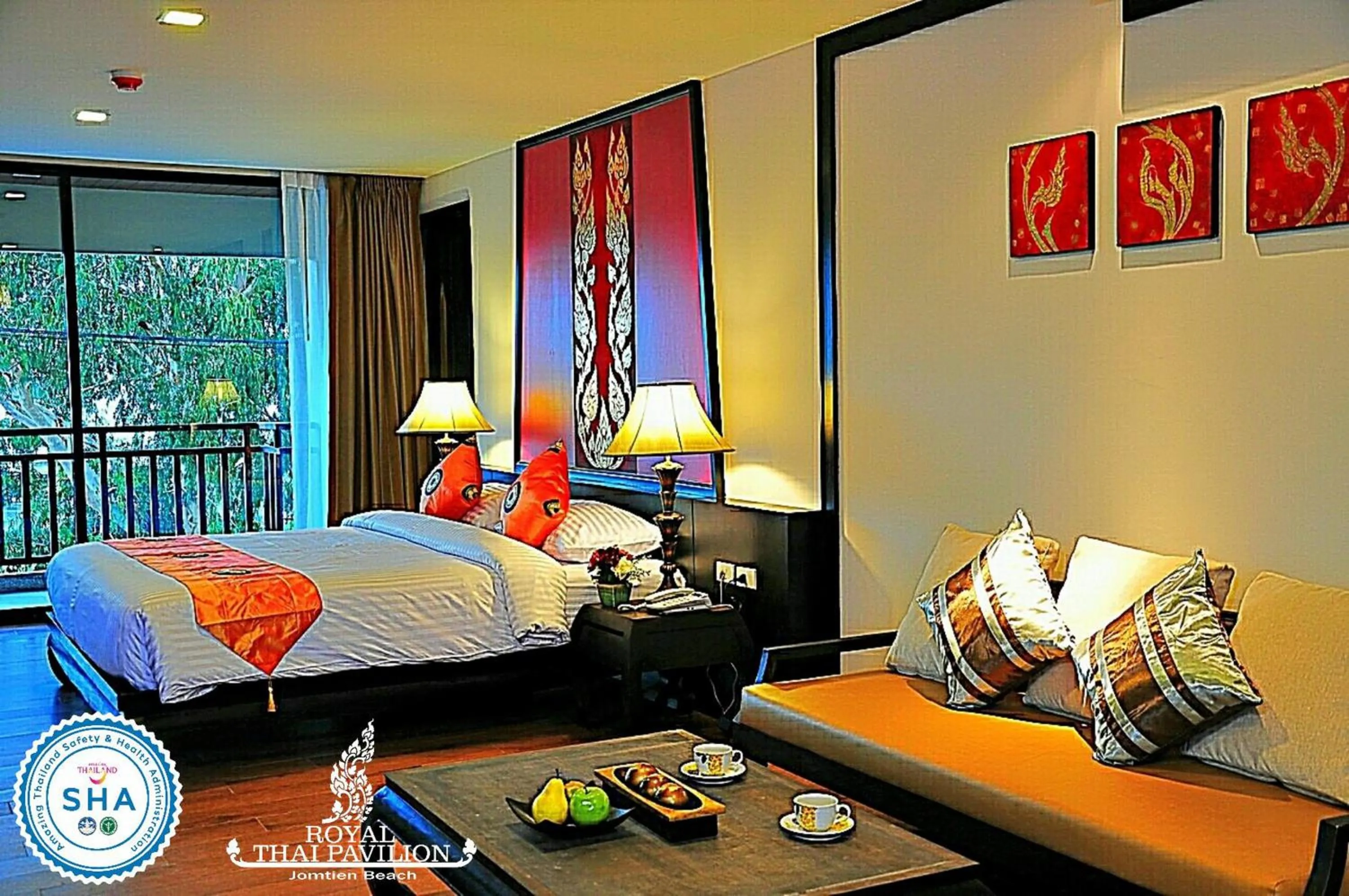 Bed in Royal Thai Pavilion Jomtien Hotel