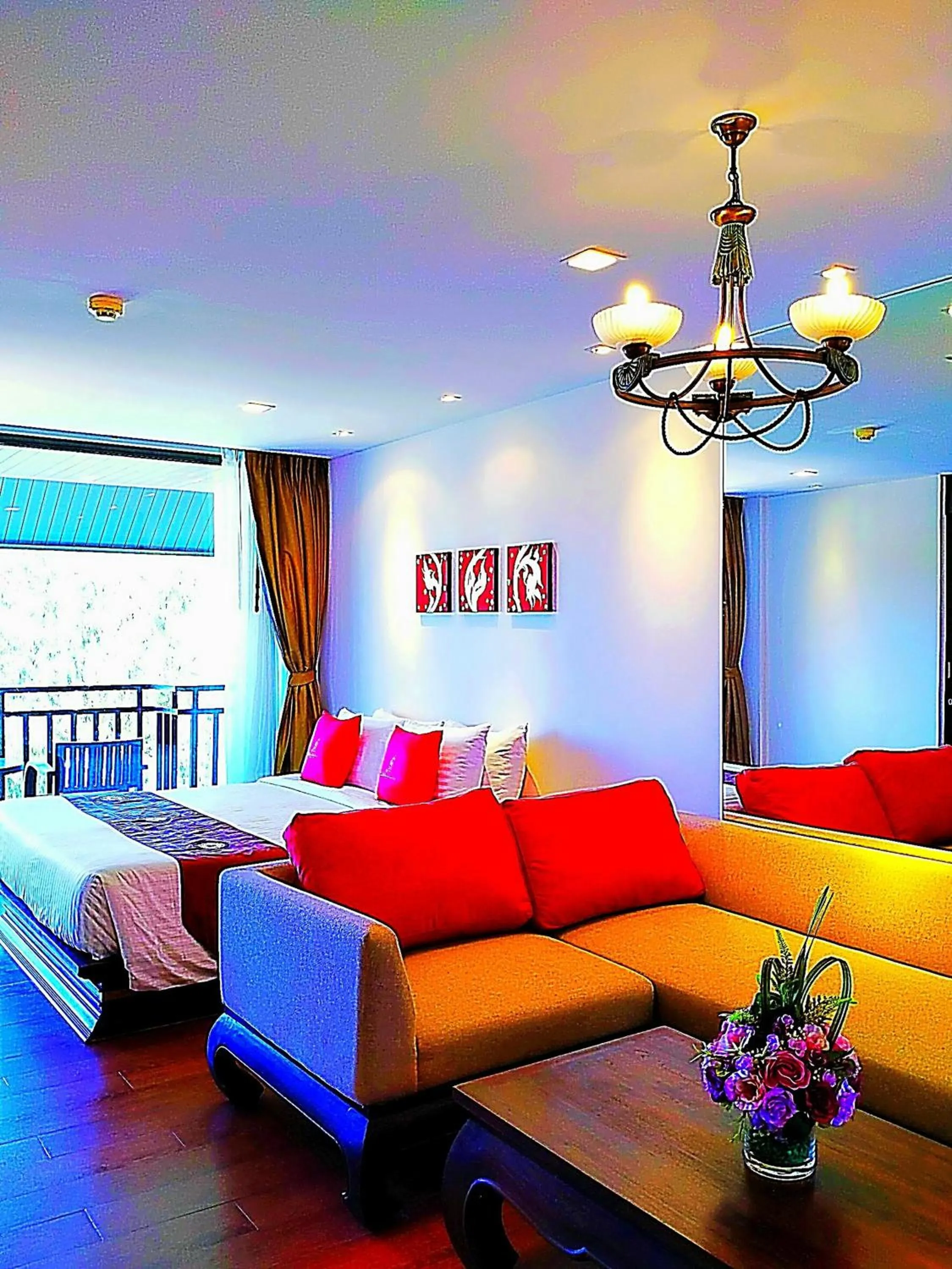 Seating area, Bed in Royal Thai Pavilion Jomtien Hotel