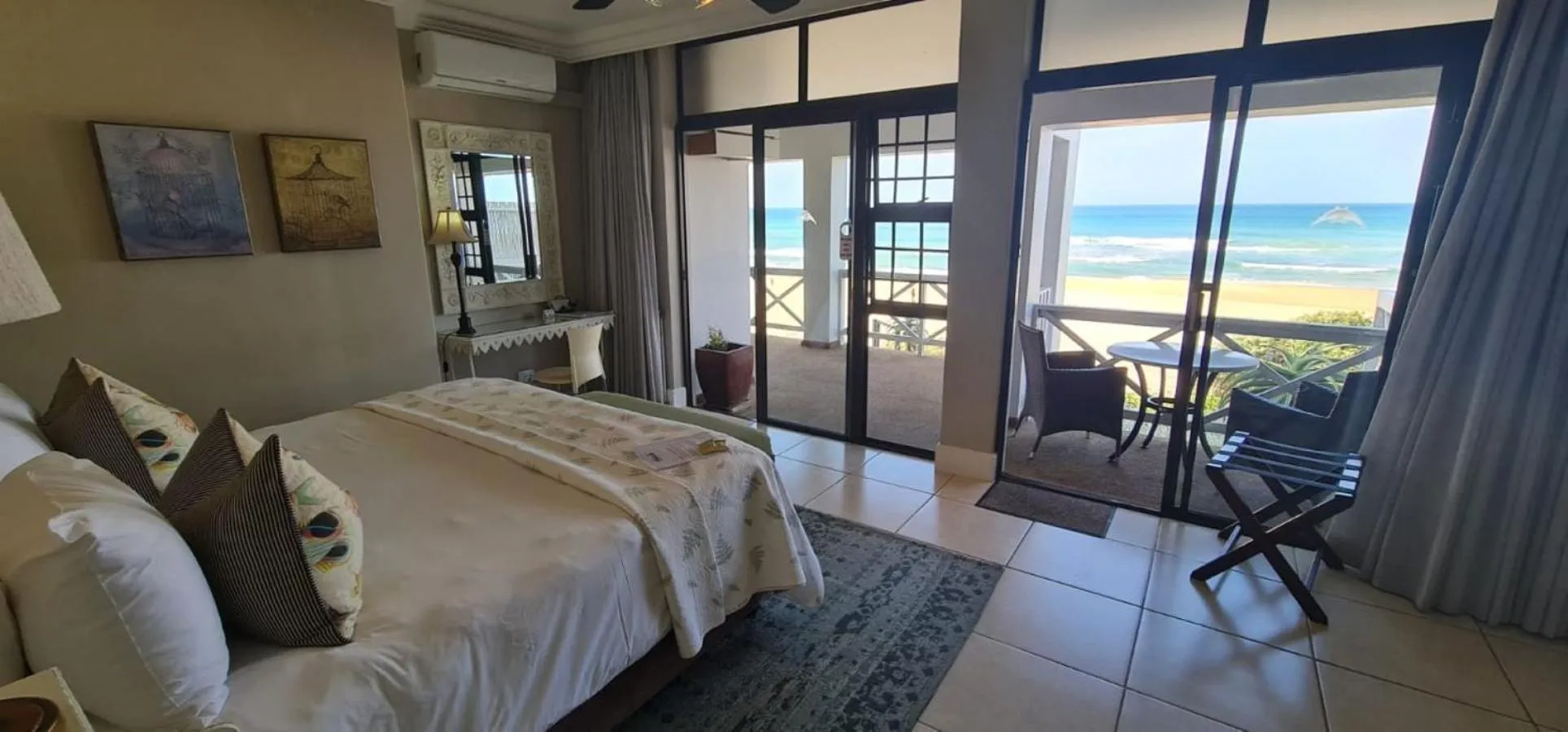 Patio, Bed in On the Beach Guesthouse Jeffreys Bay