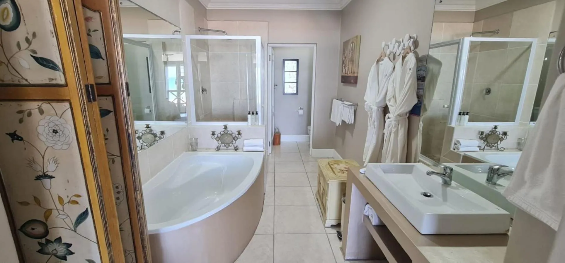 Shower in On the Beach Guesthouse Jeffreys Bay
