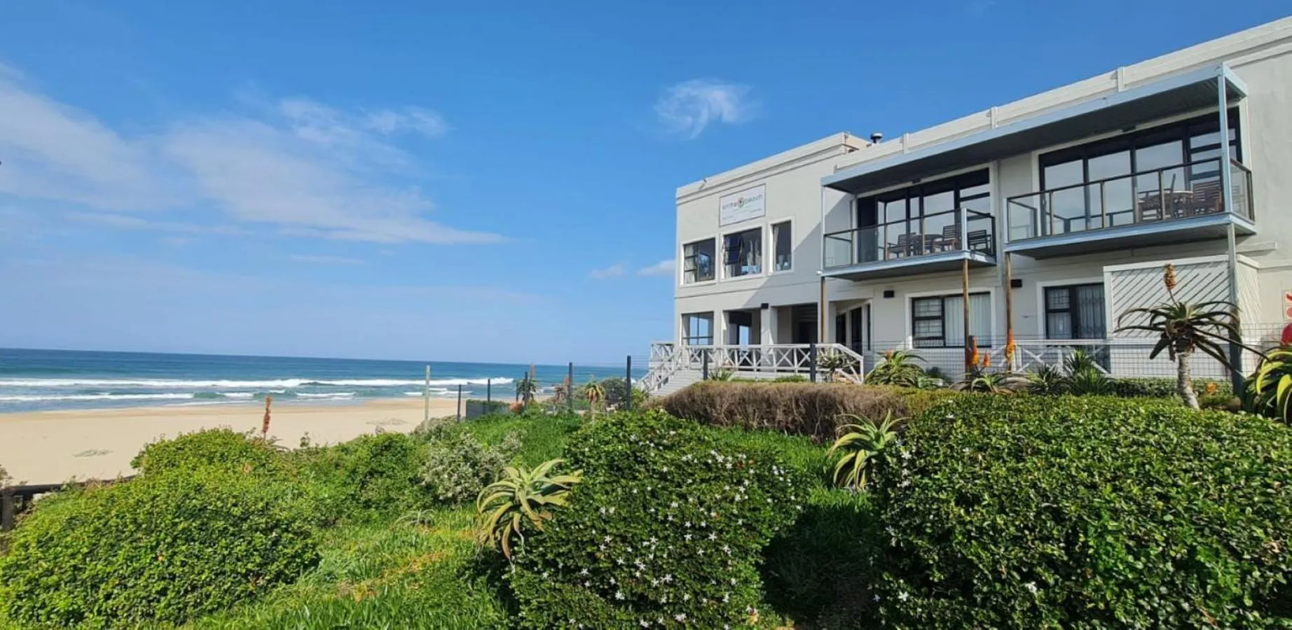 Property building in On the Beach Guesthouse Jeffreys Bay