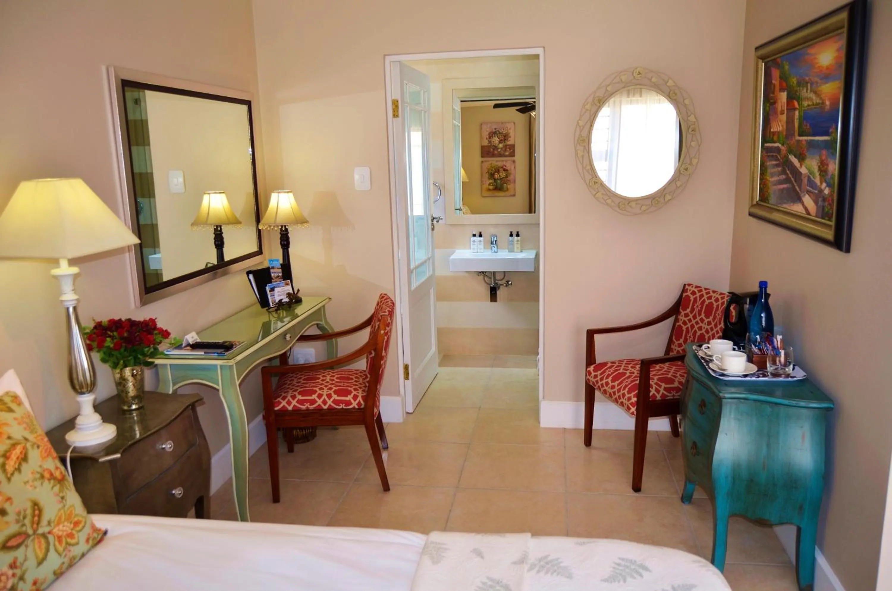 Photo of the whole room, Bed in On the Beach Guesthouse Jeffreys Bay