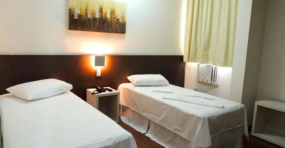 Bed in Excellence Comfort Hotel