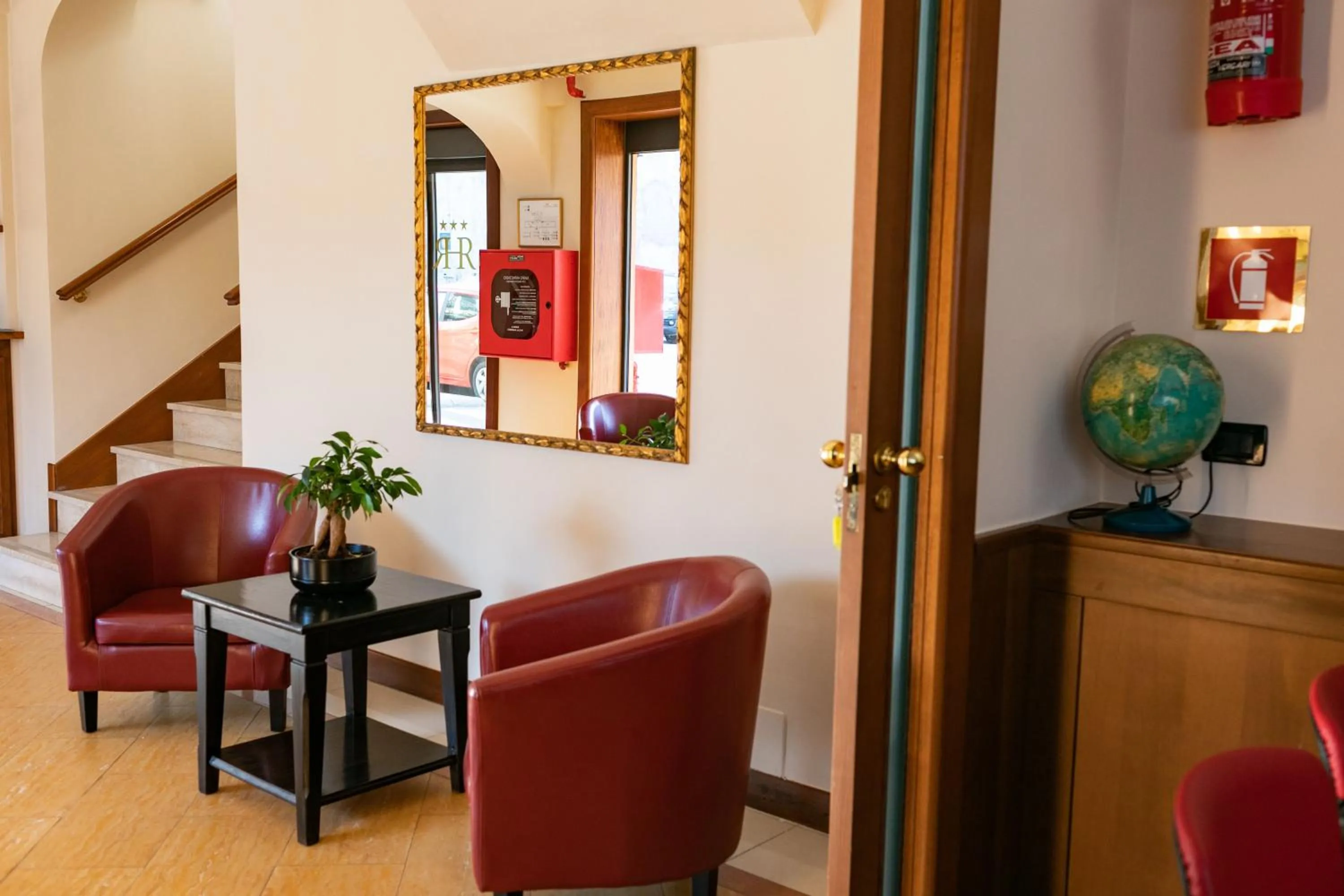 Lobby or reception in Rex Hotel Residence