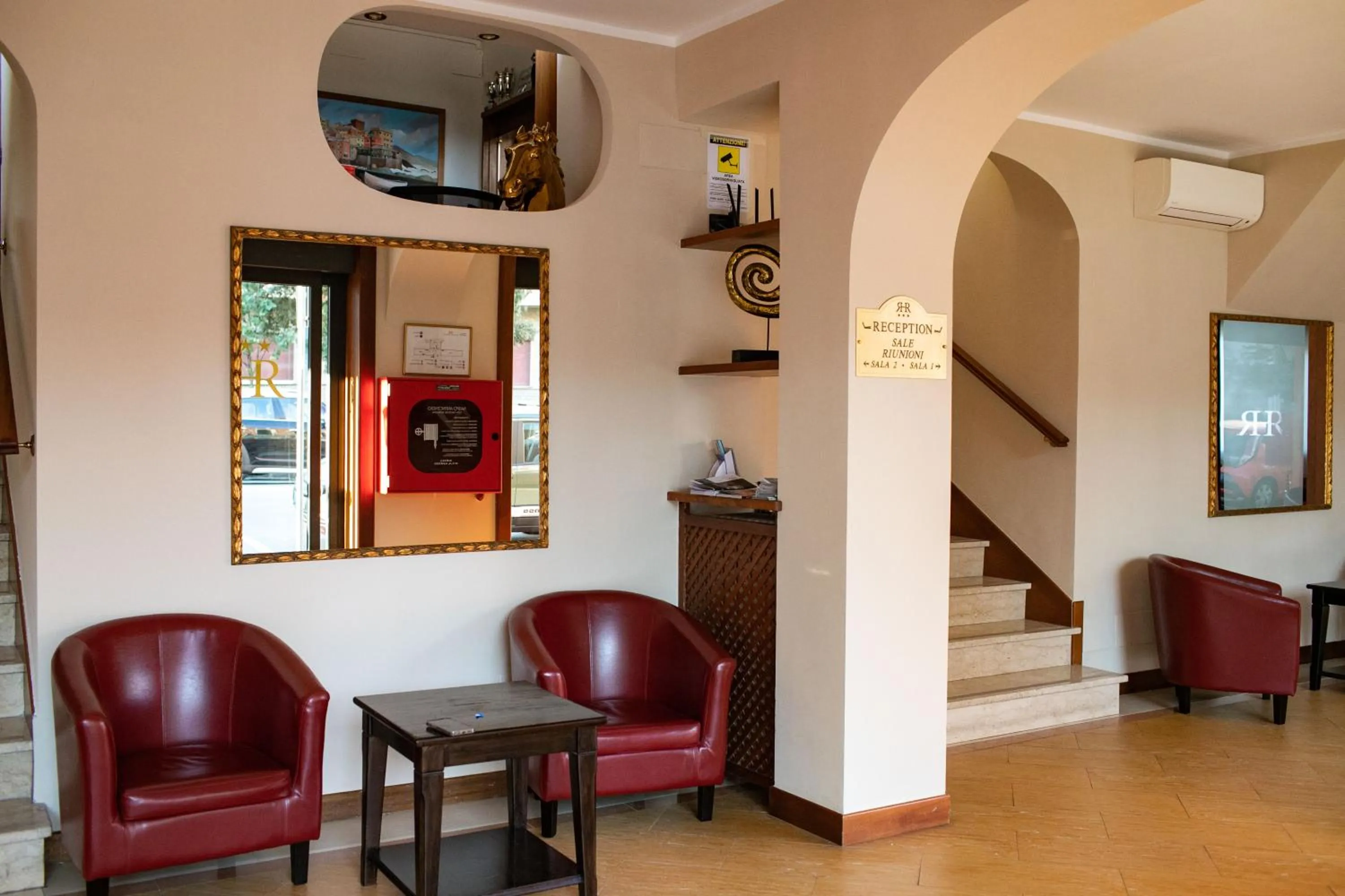 Lobby or reception in Rex Hotel Residence