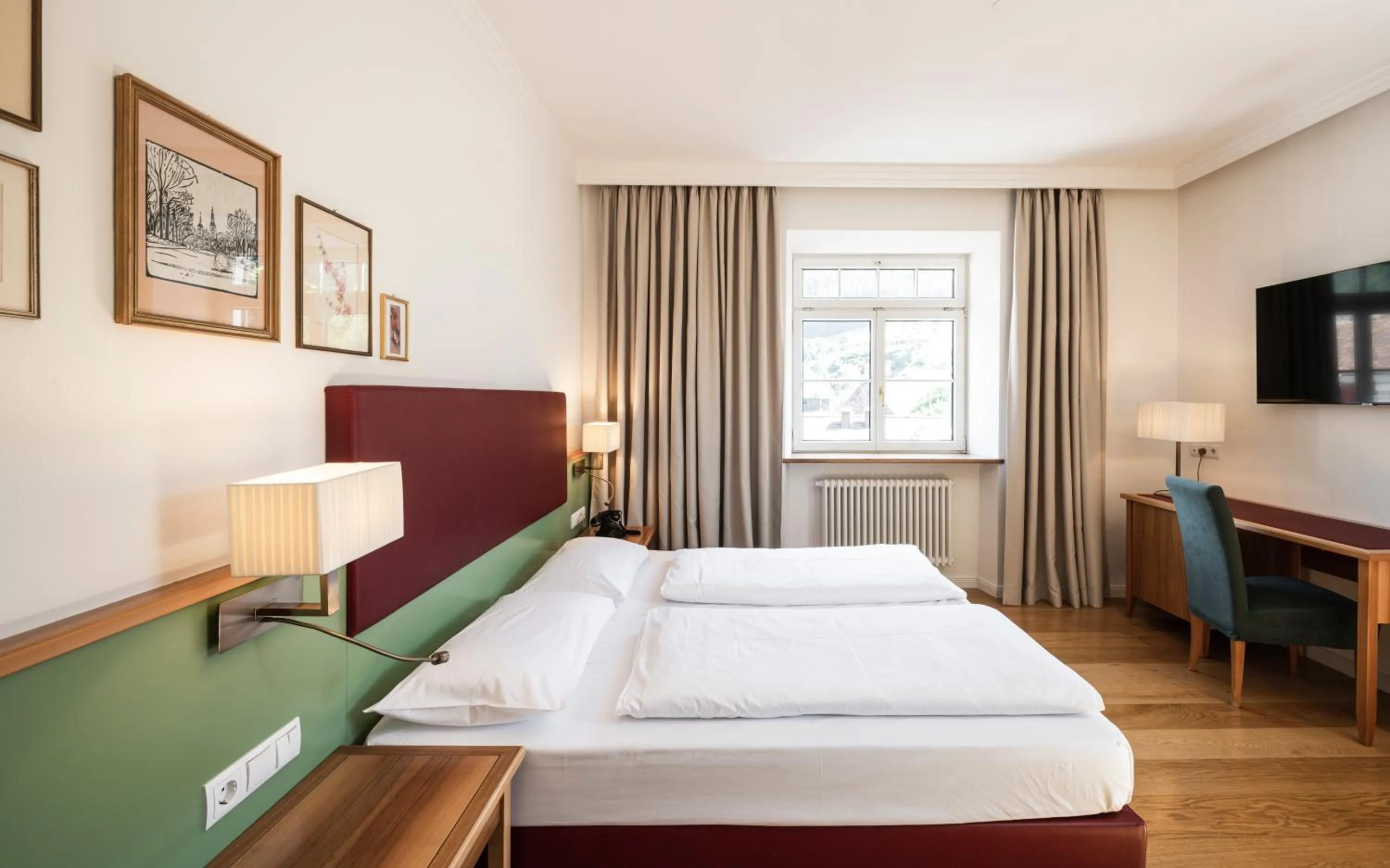 Bed in Classic Hotel Am Stetteneck