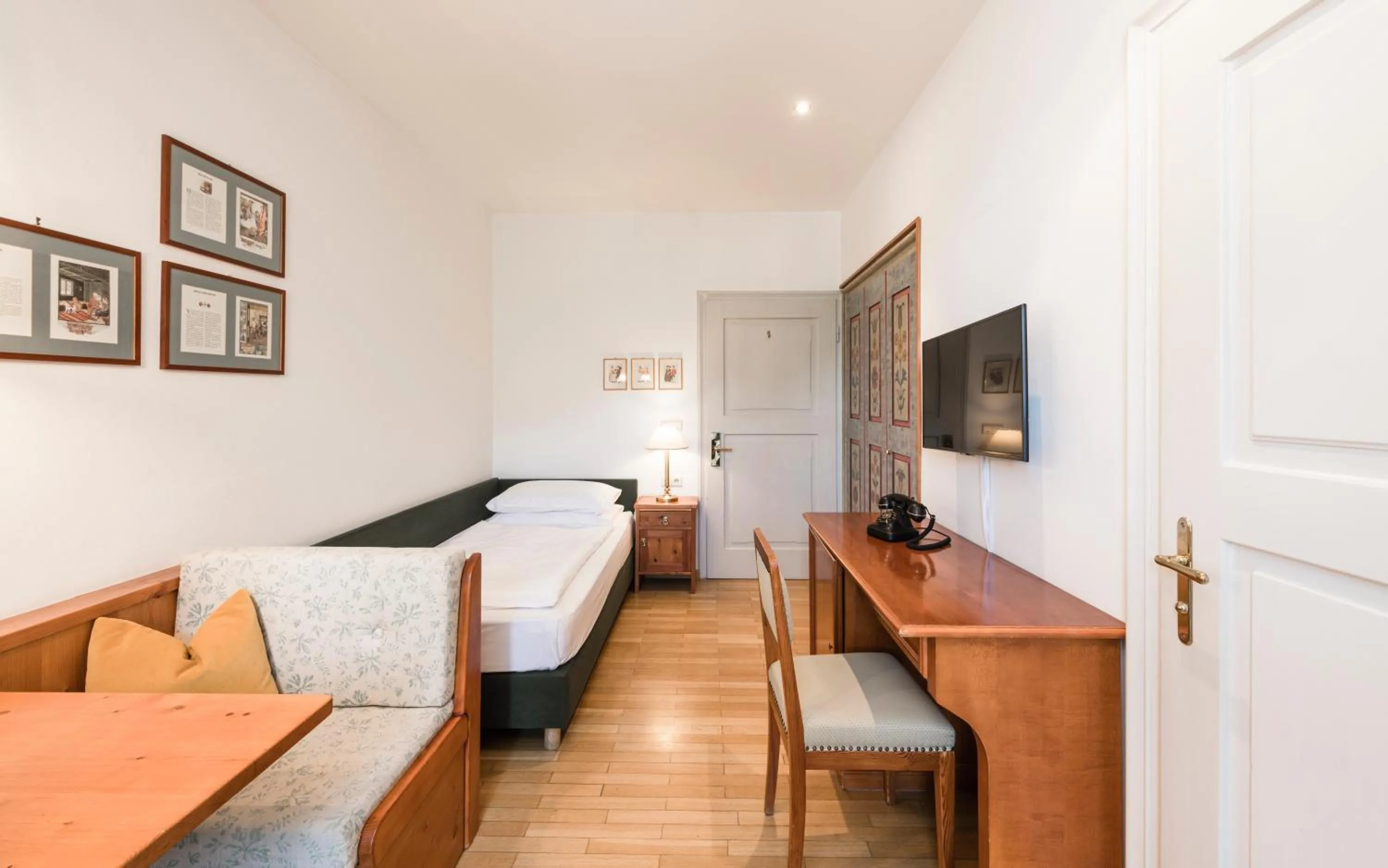 Staff in Classic Hotel Am Stetteneck