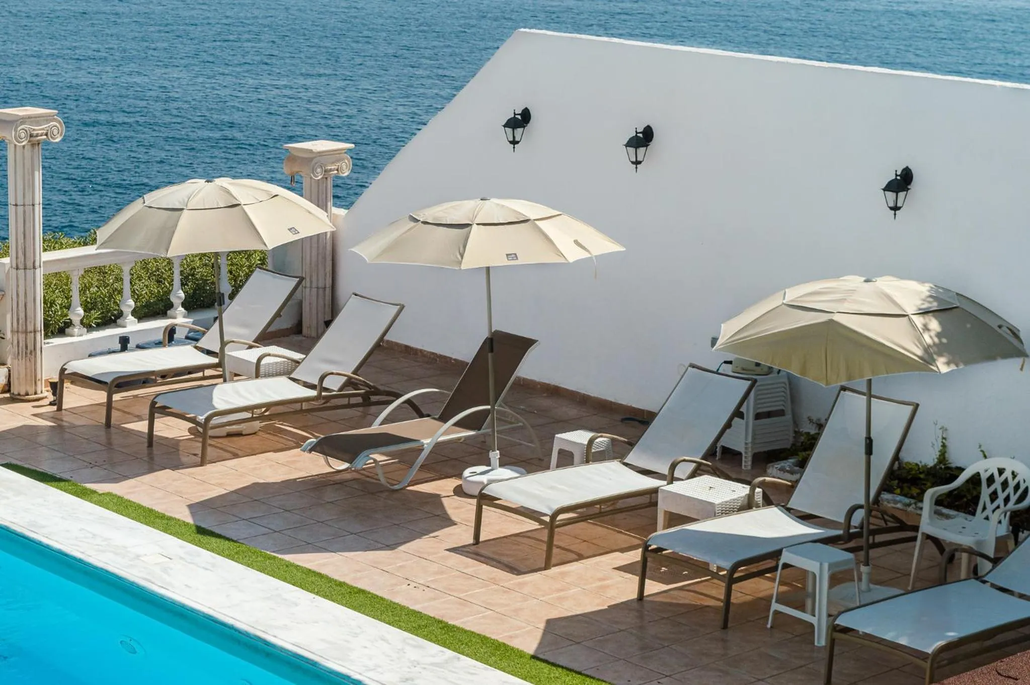 Swimming pool in Mistral