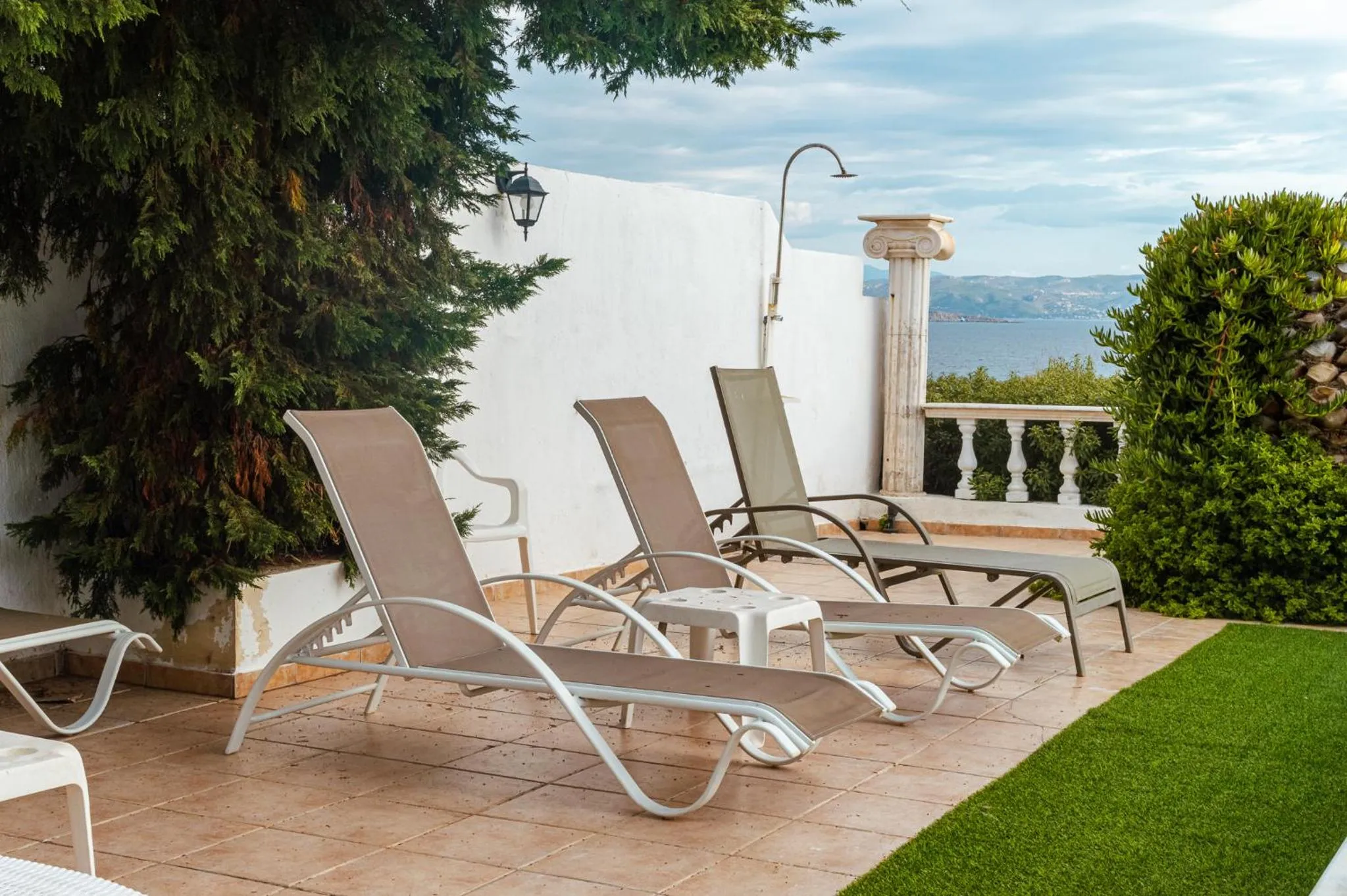 Swimming pool in Mistral