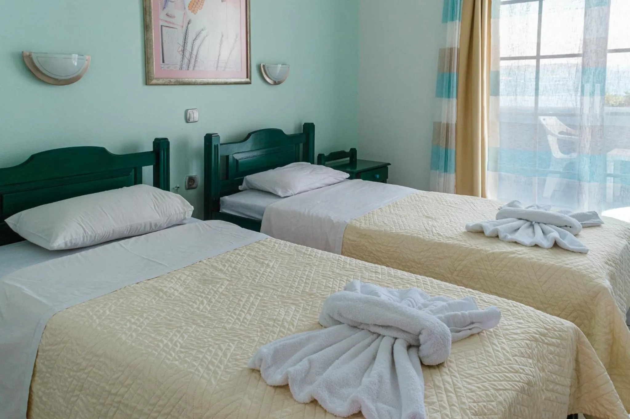 Bedroom, Bed in Mistral