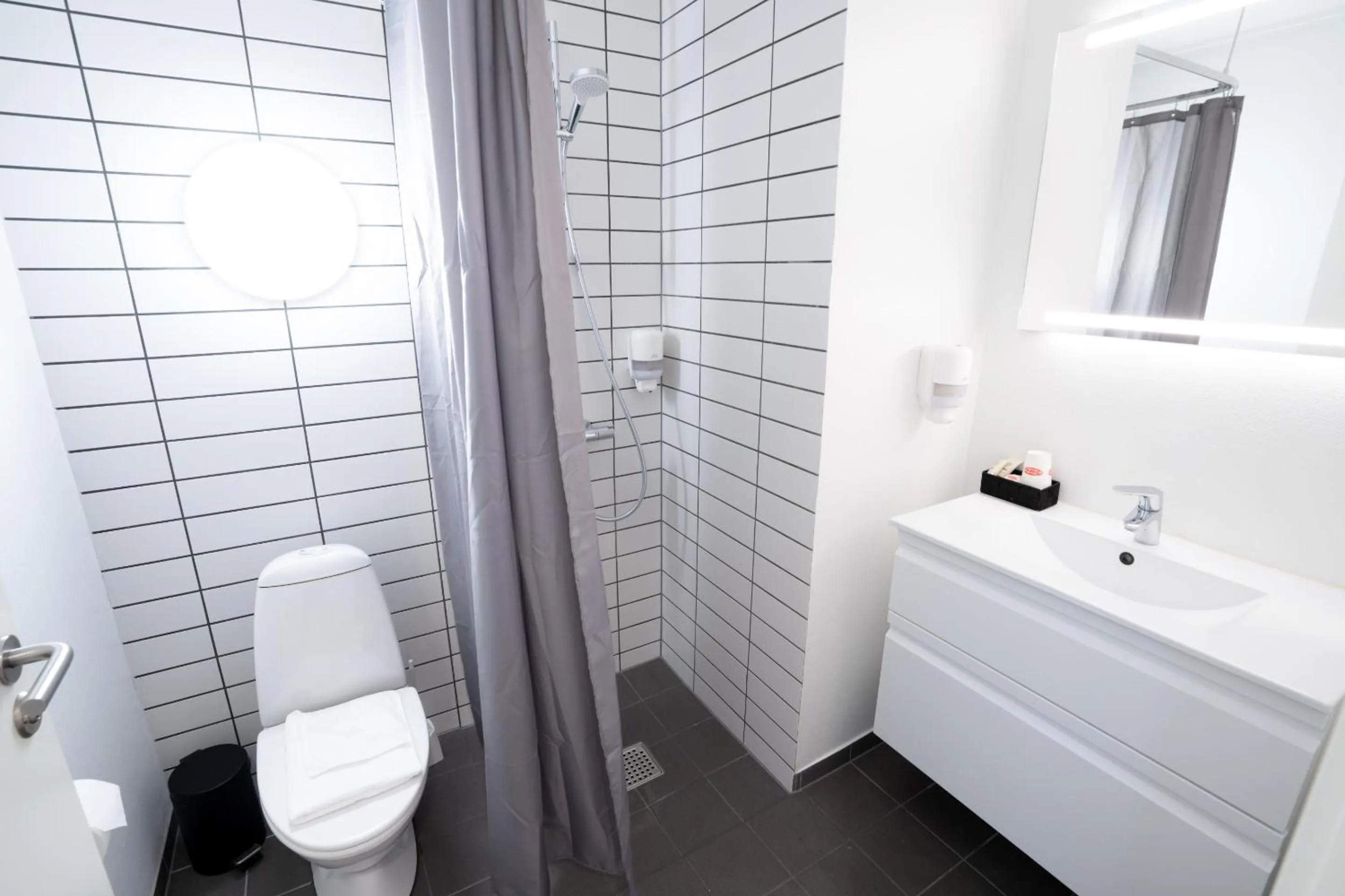 Shower in Hotel Norden