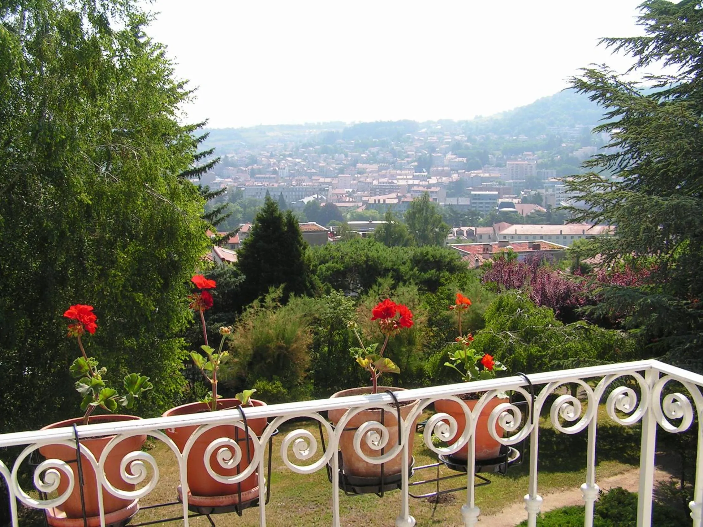 Property building in La Maison de Mireille