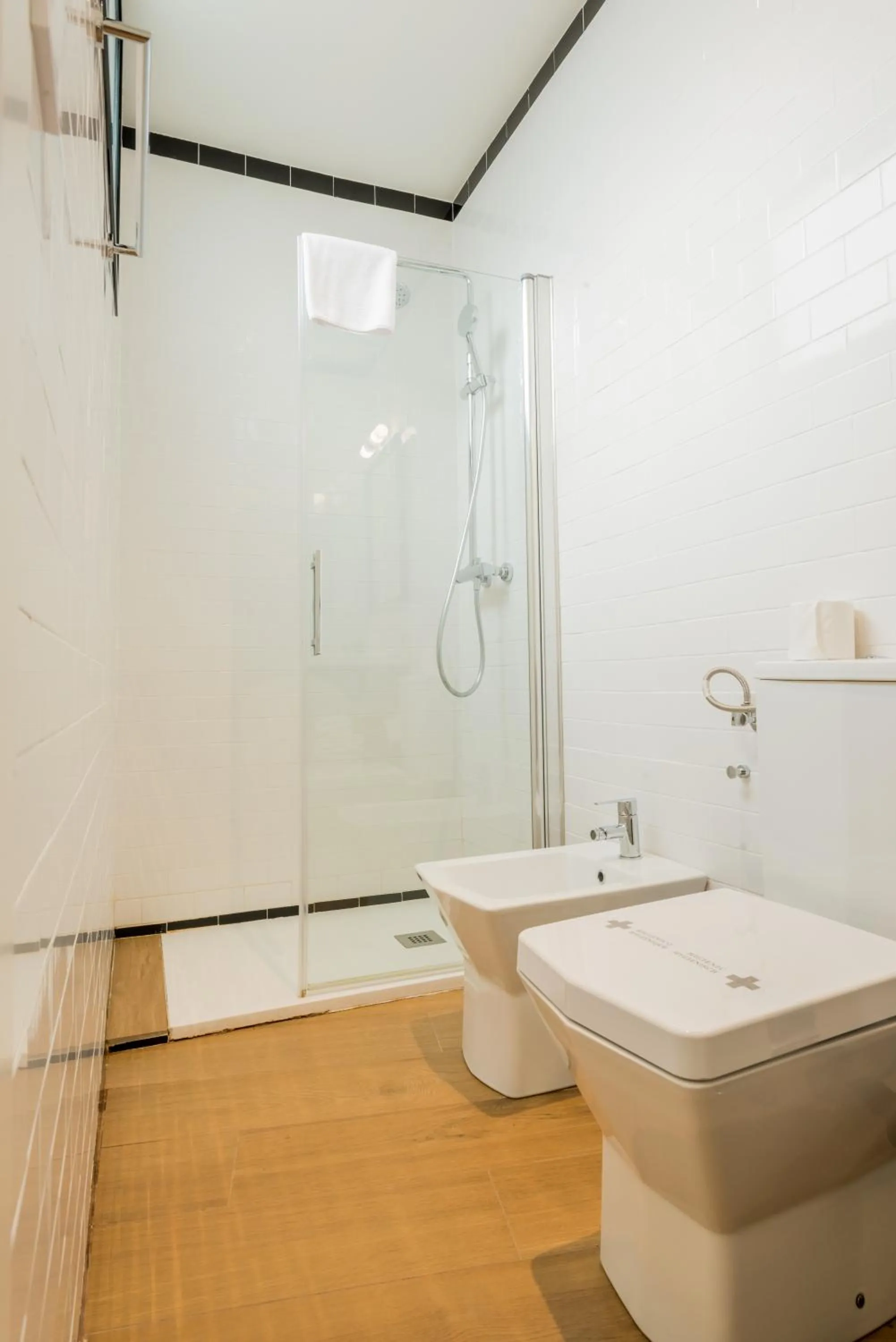 Bathroom in nüa cicerone