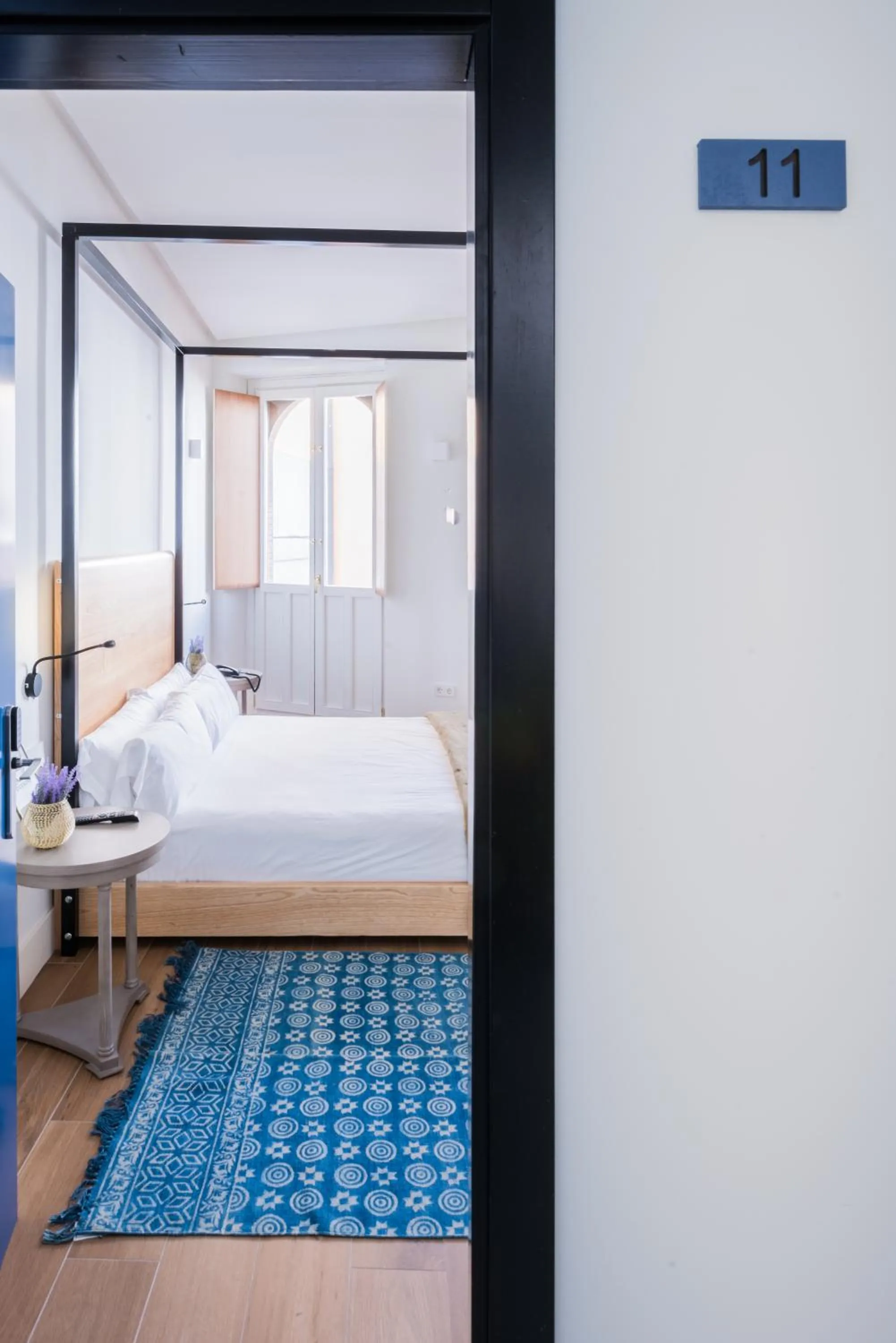 Decorative detail, Bed in nüa cicerone