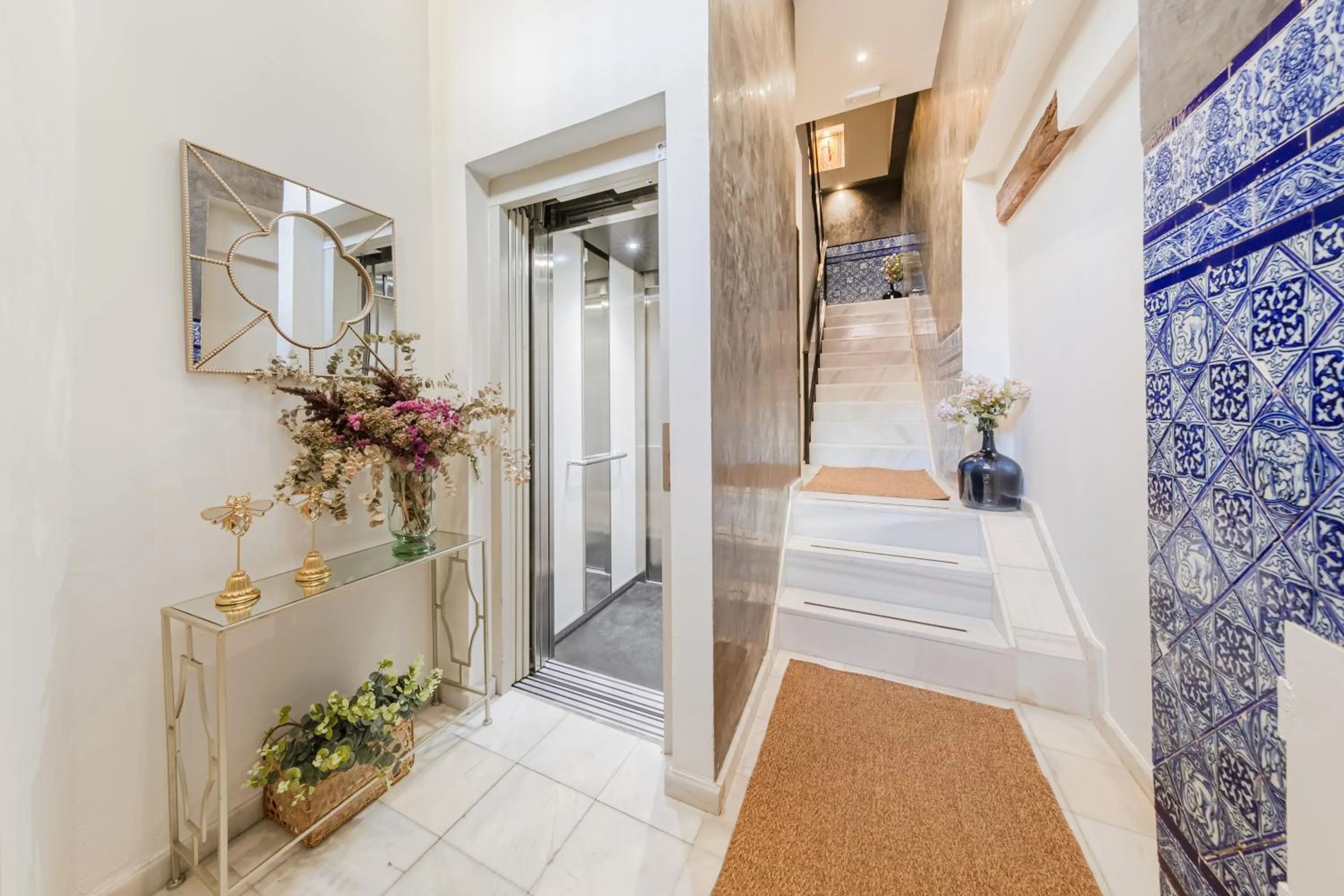 Lobby or reception in nüa cicerone