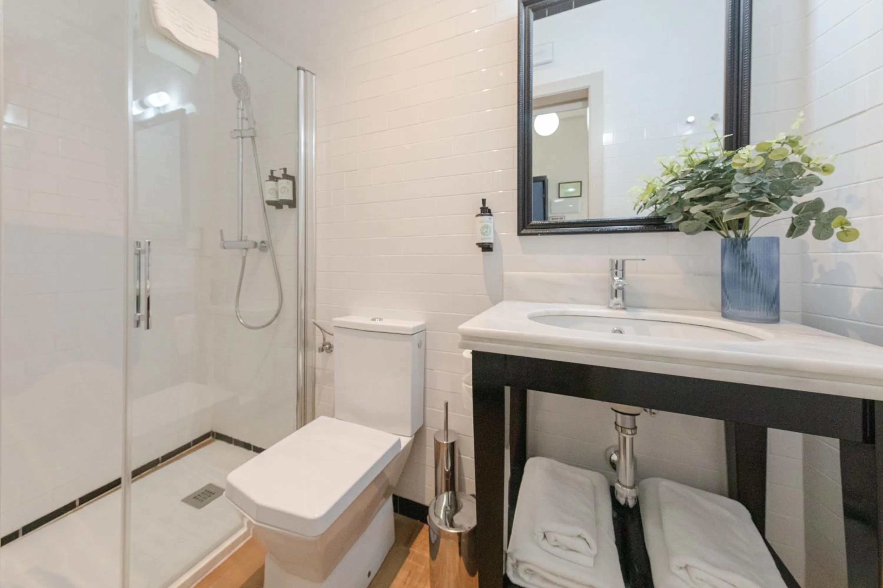 Bathroom in nüa cicerone