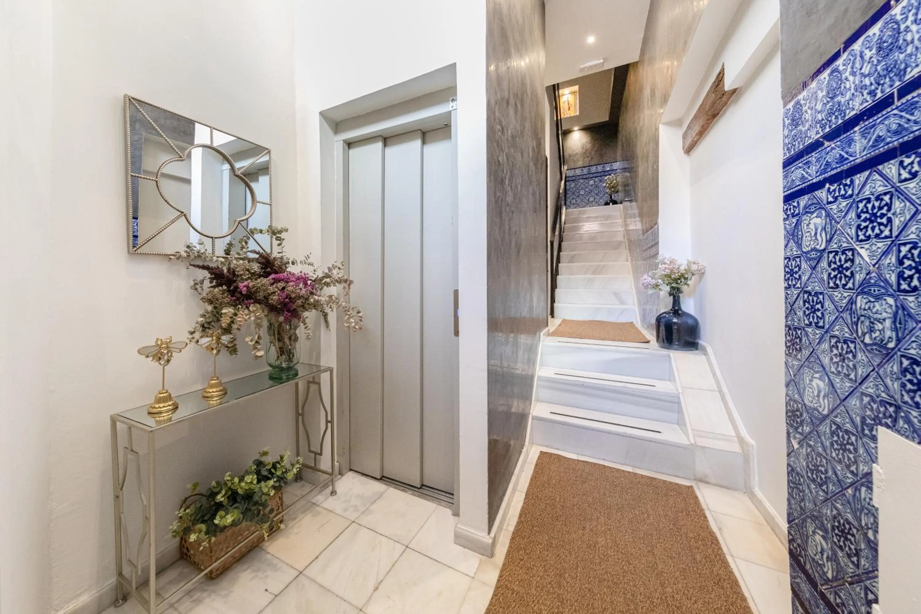 Lobby or reception in nüa cicerone