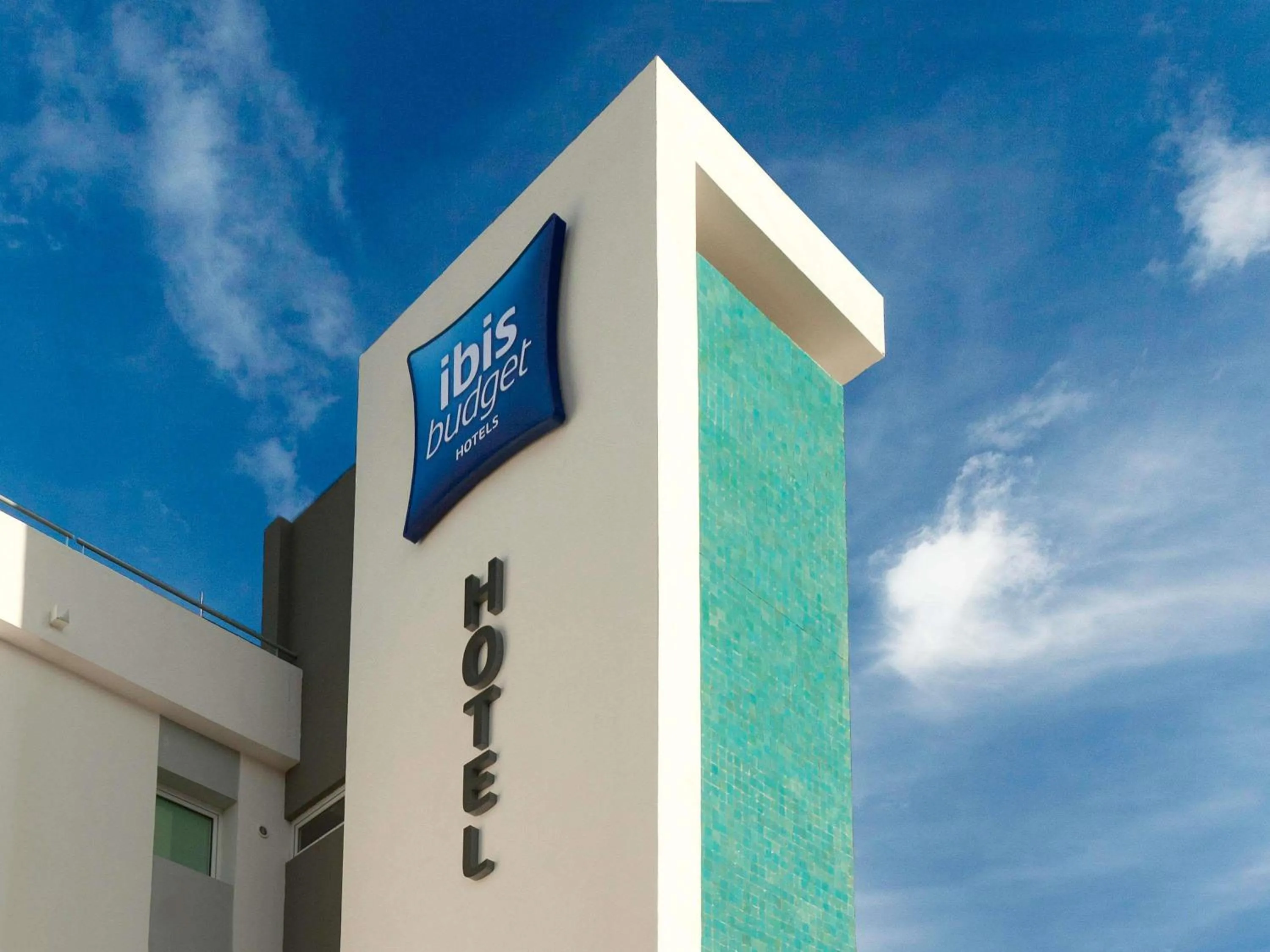 Property building in ibis budget Glasgow