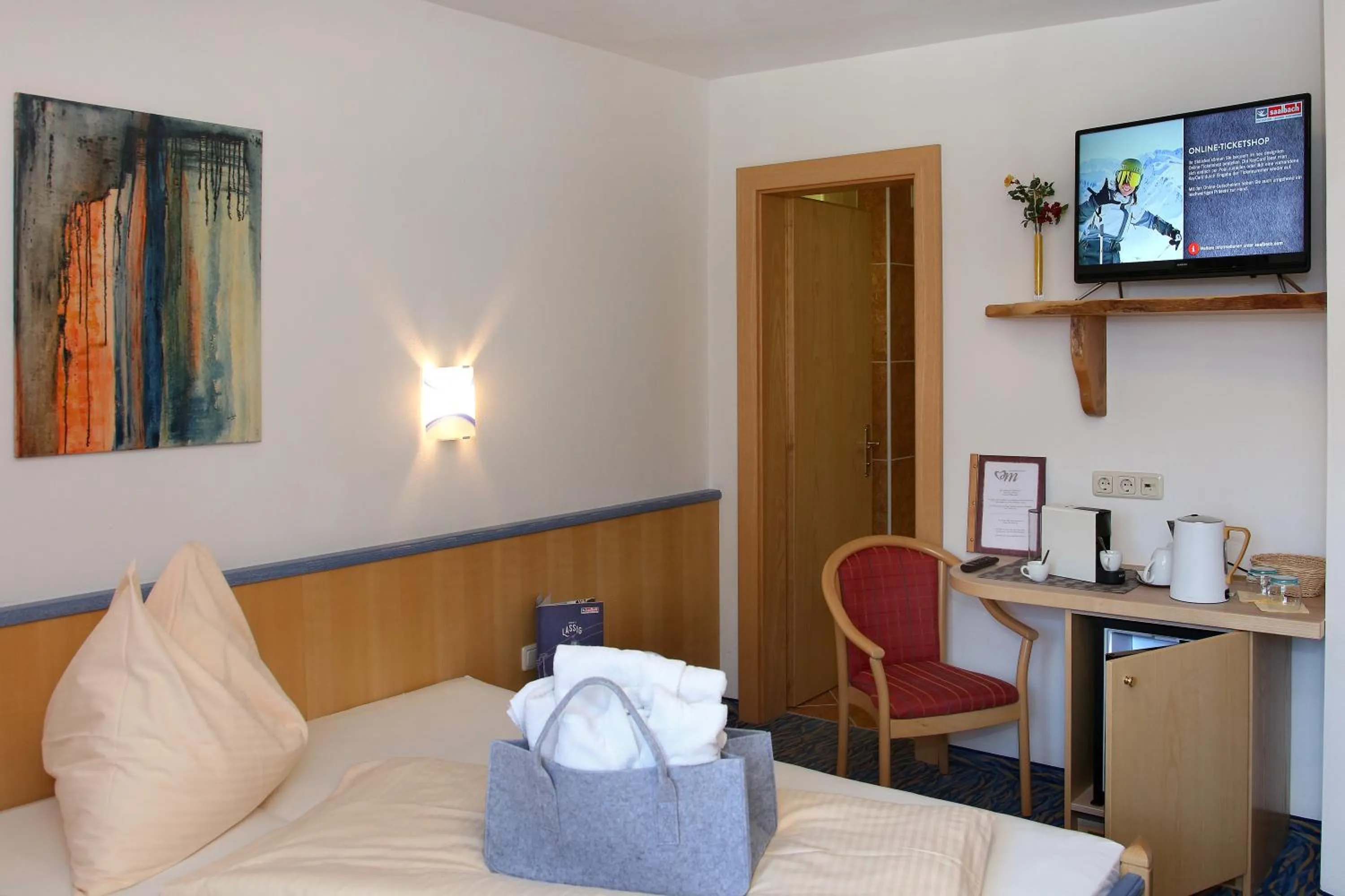 Bed in Hotel Eder Michaela