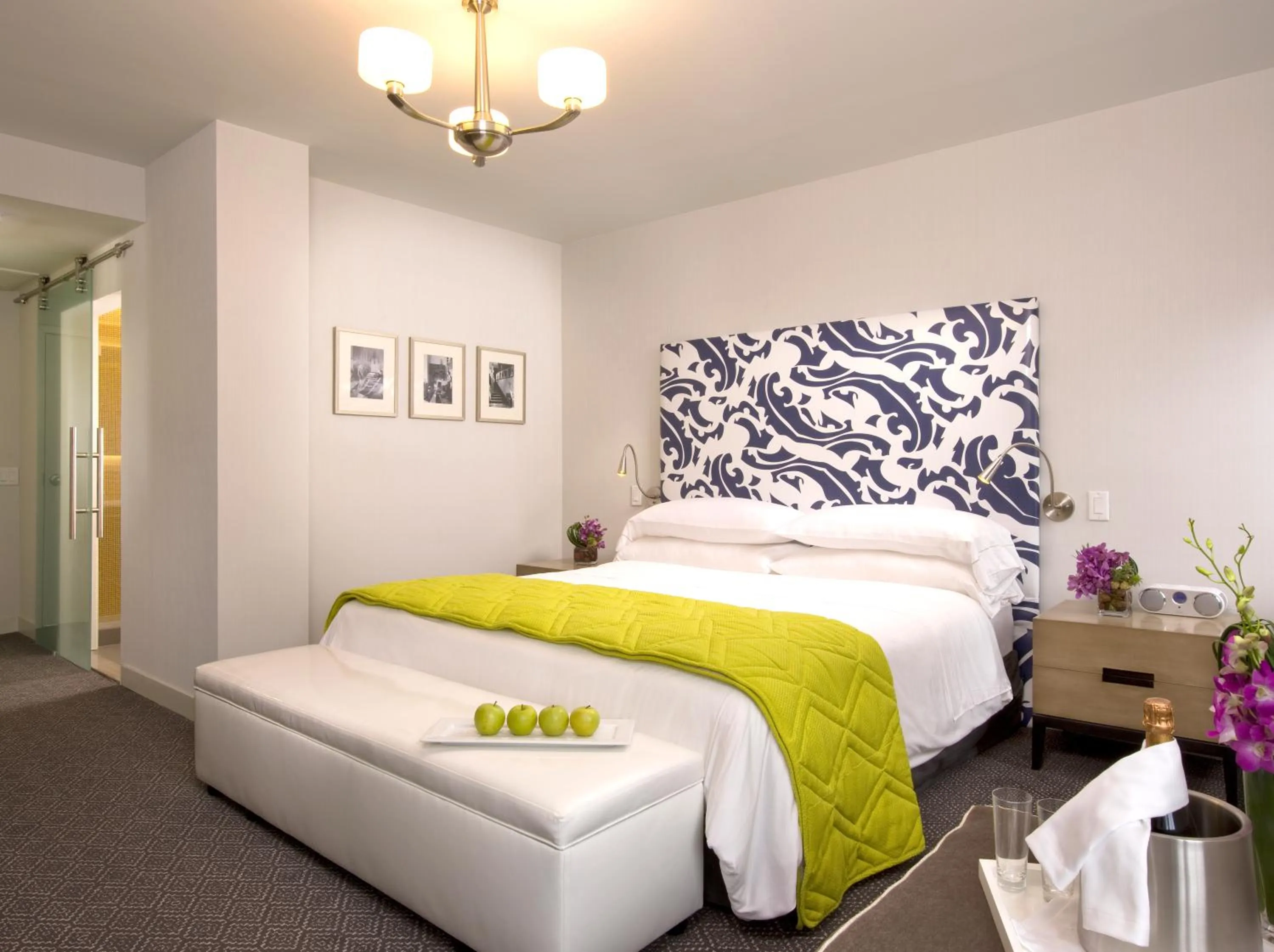 Bed in Hotel Breakwater South Beach