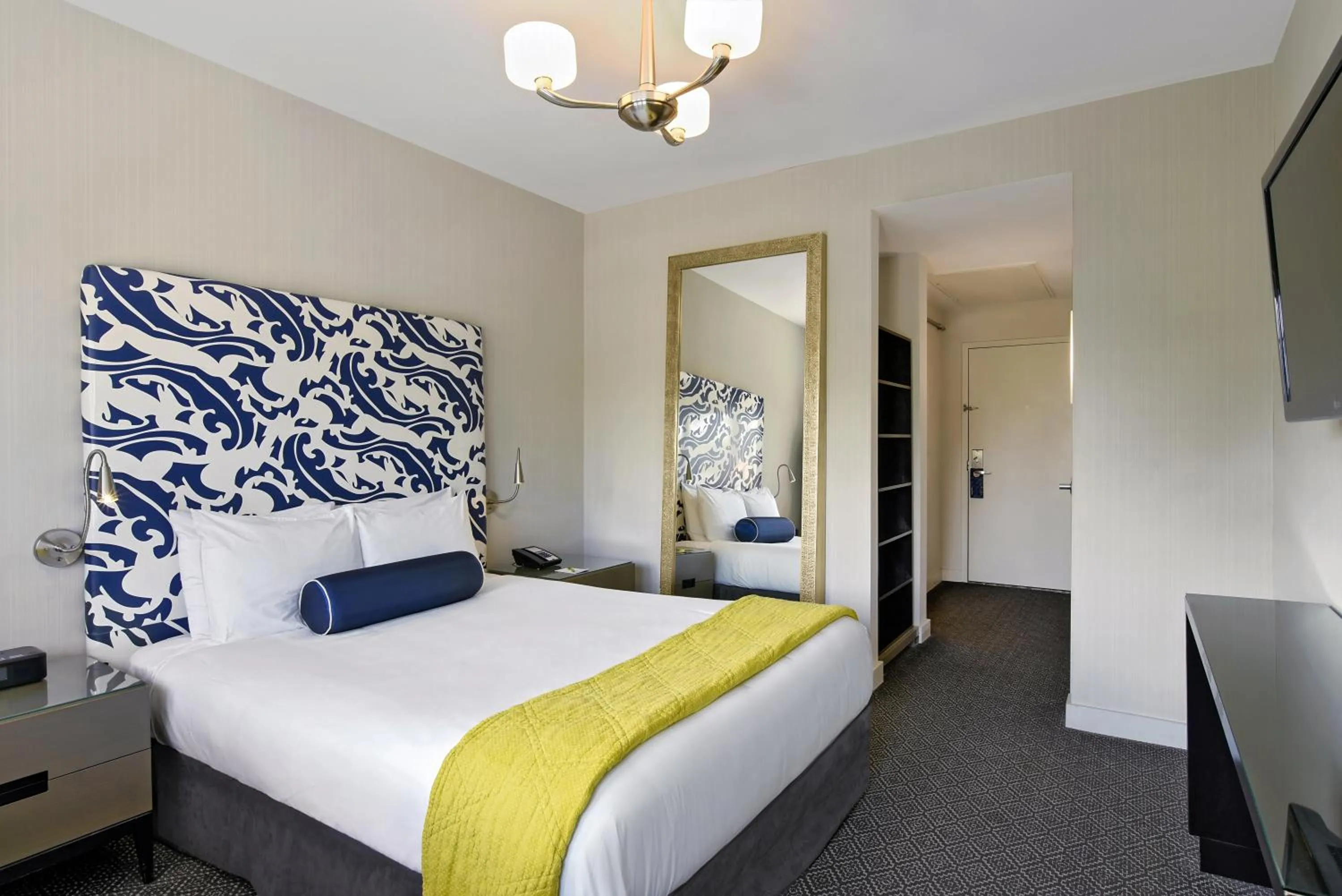 Bed in Hotel Breakwater South Beach