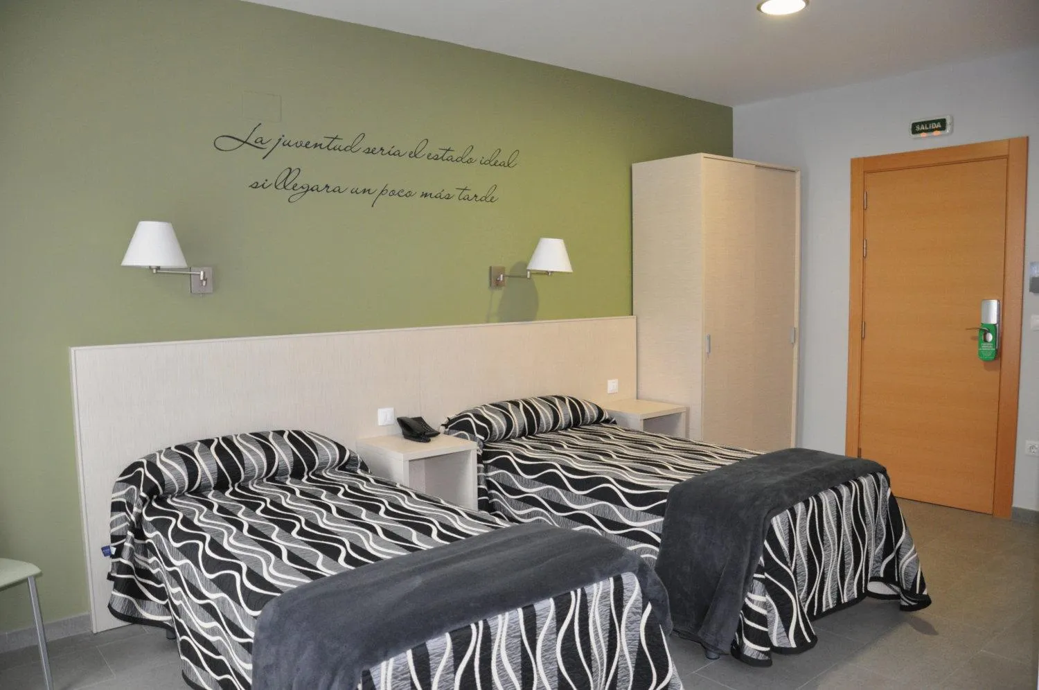 Photo of the whole room, Bed in Hotel HM Alfaro