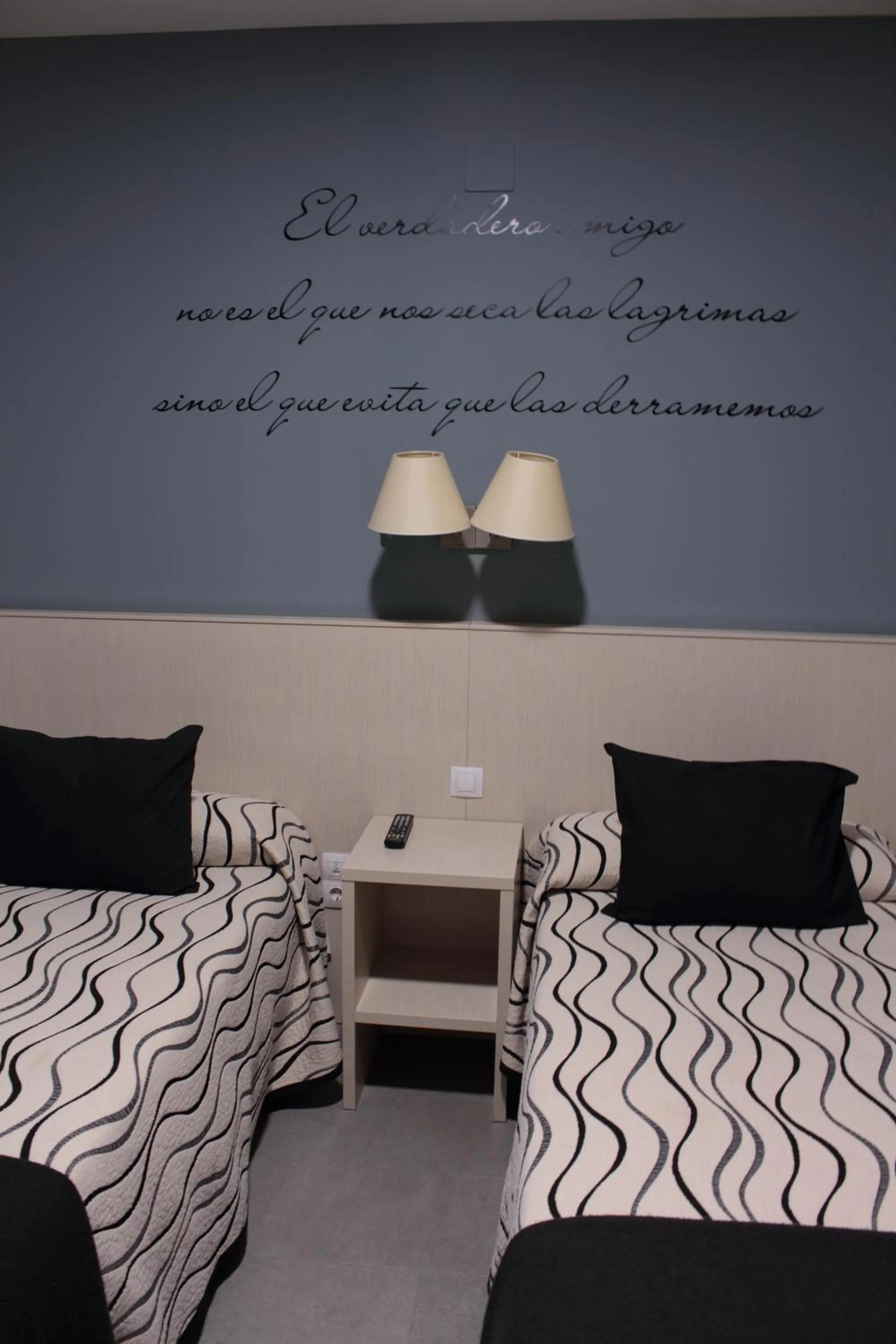 Bed in Hotel HM Alfaro