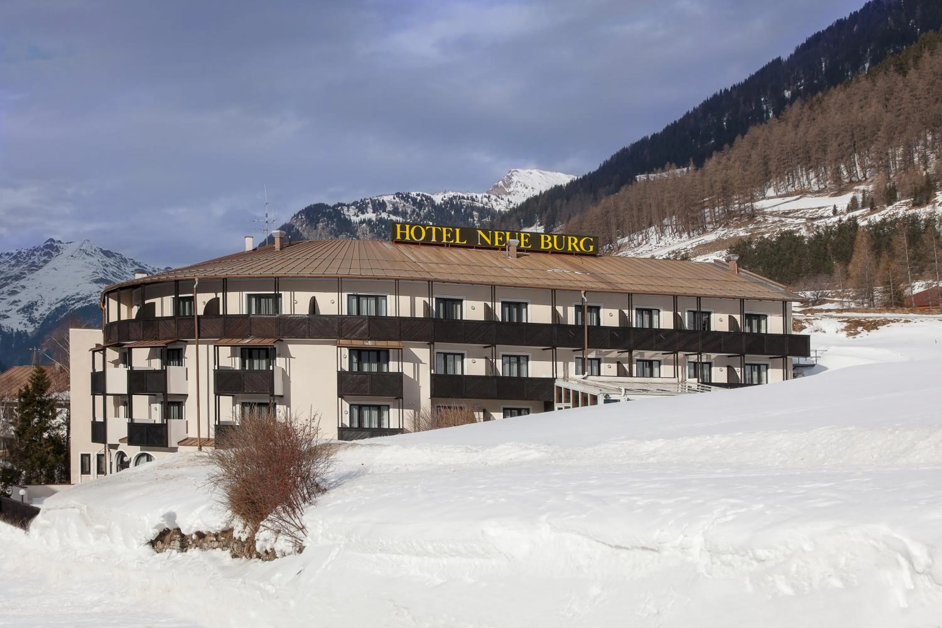 Bird's eye view in Hotel Neue Burg
