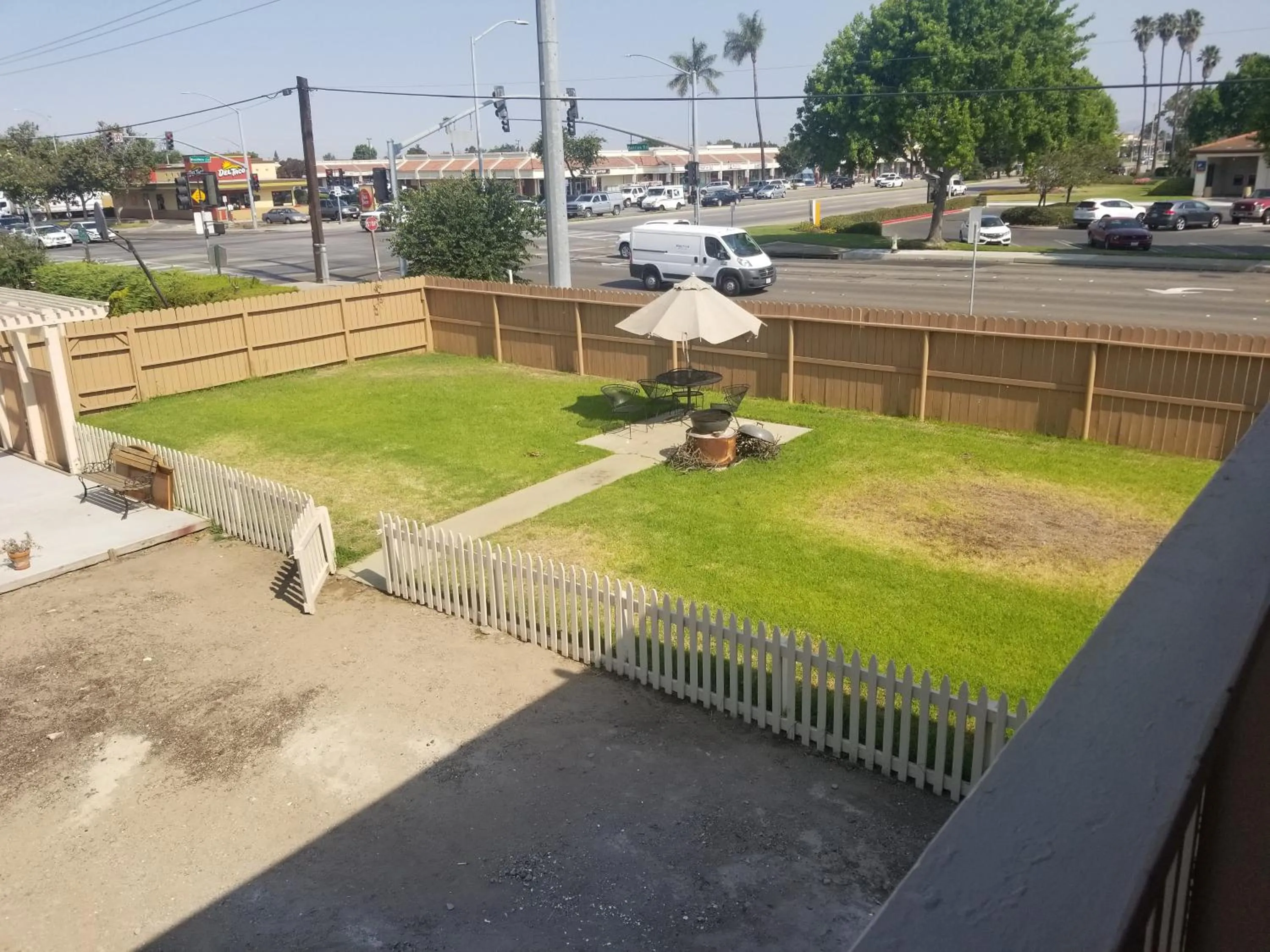 Garden in Buckboard Motel