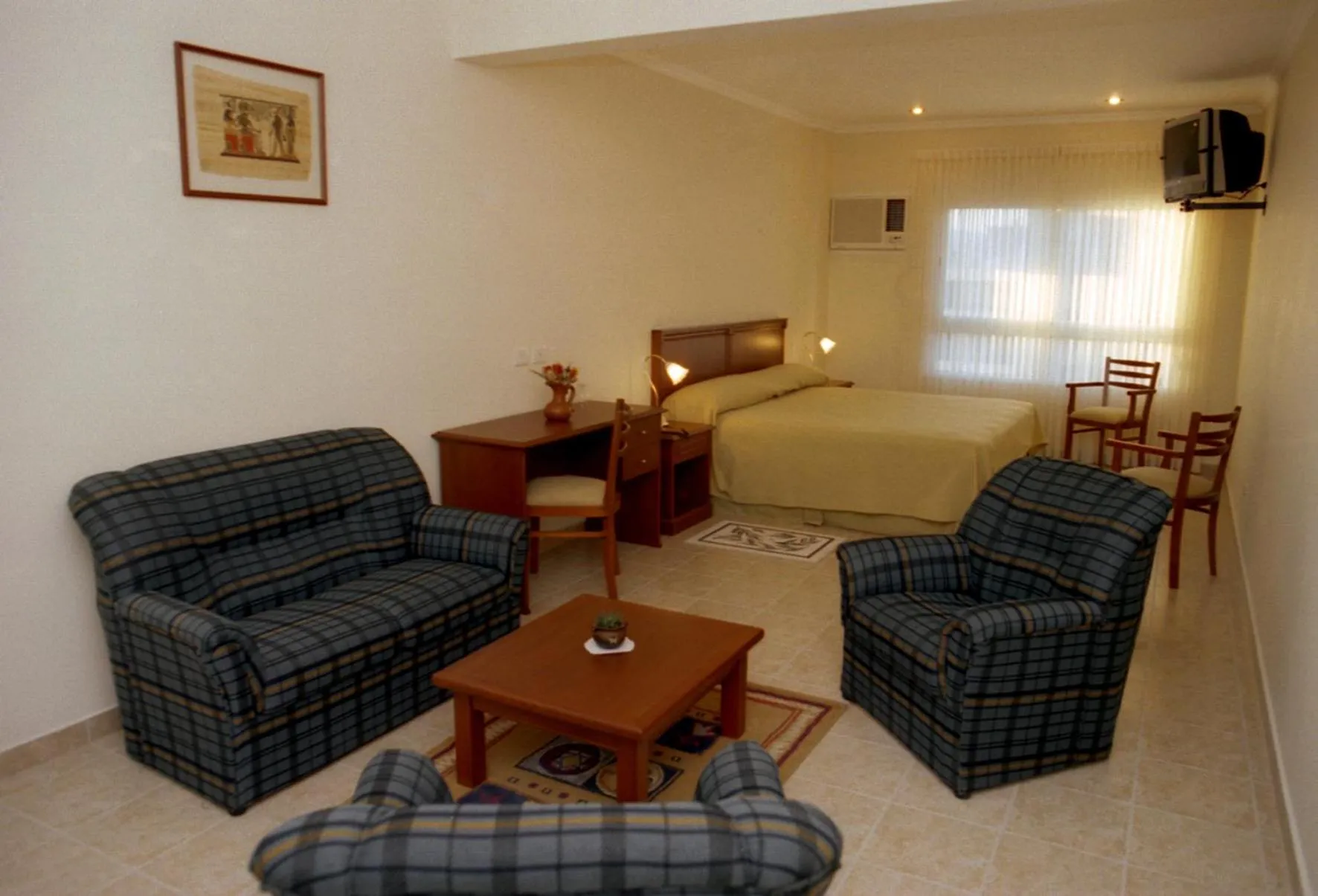 Photo of the whole room, Bed in Wilson Hotel