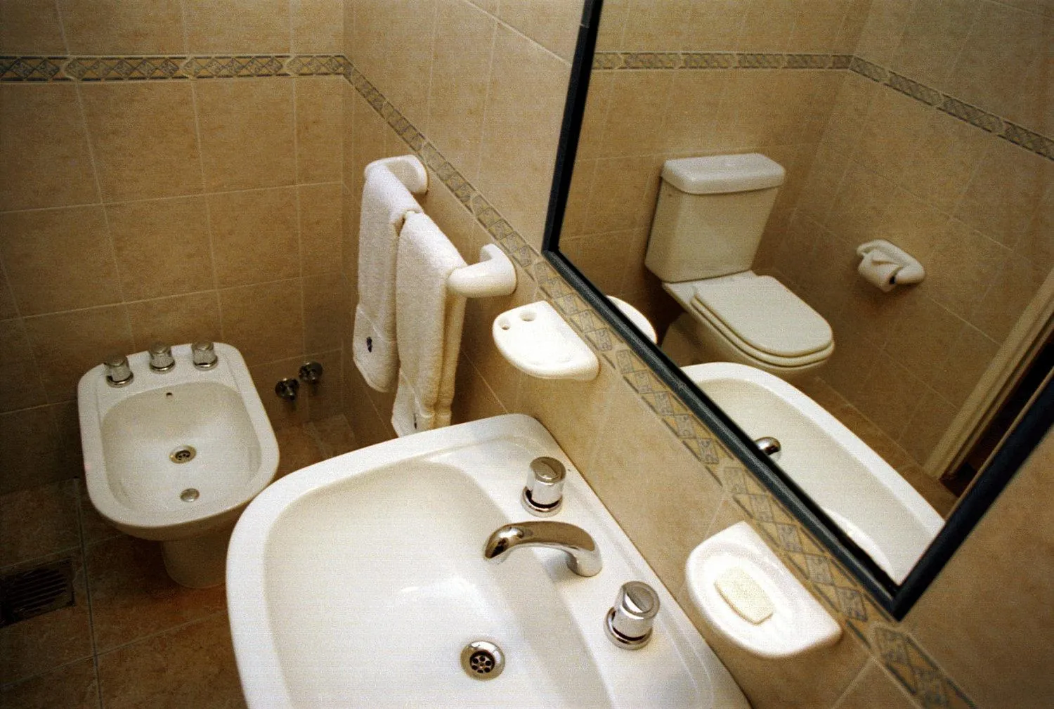 Bathroom in Wilson Hotel